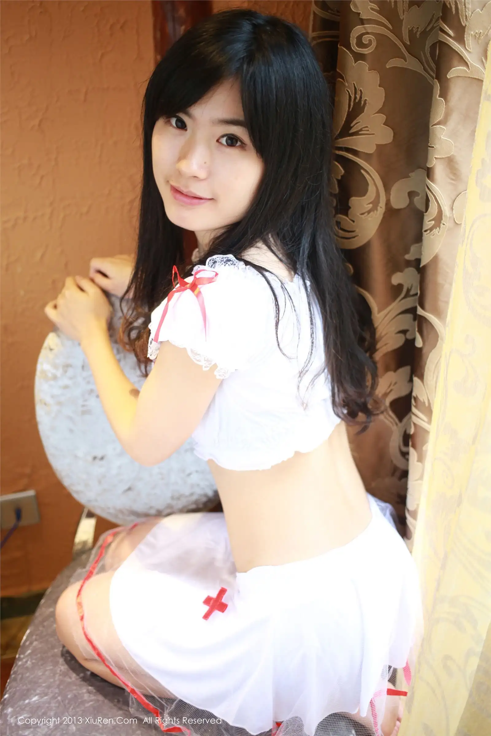 [秀人XIUREN] 2013.09.11 NO.010 刘雪妮Verna