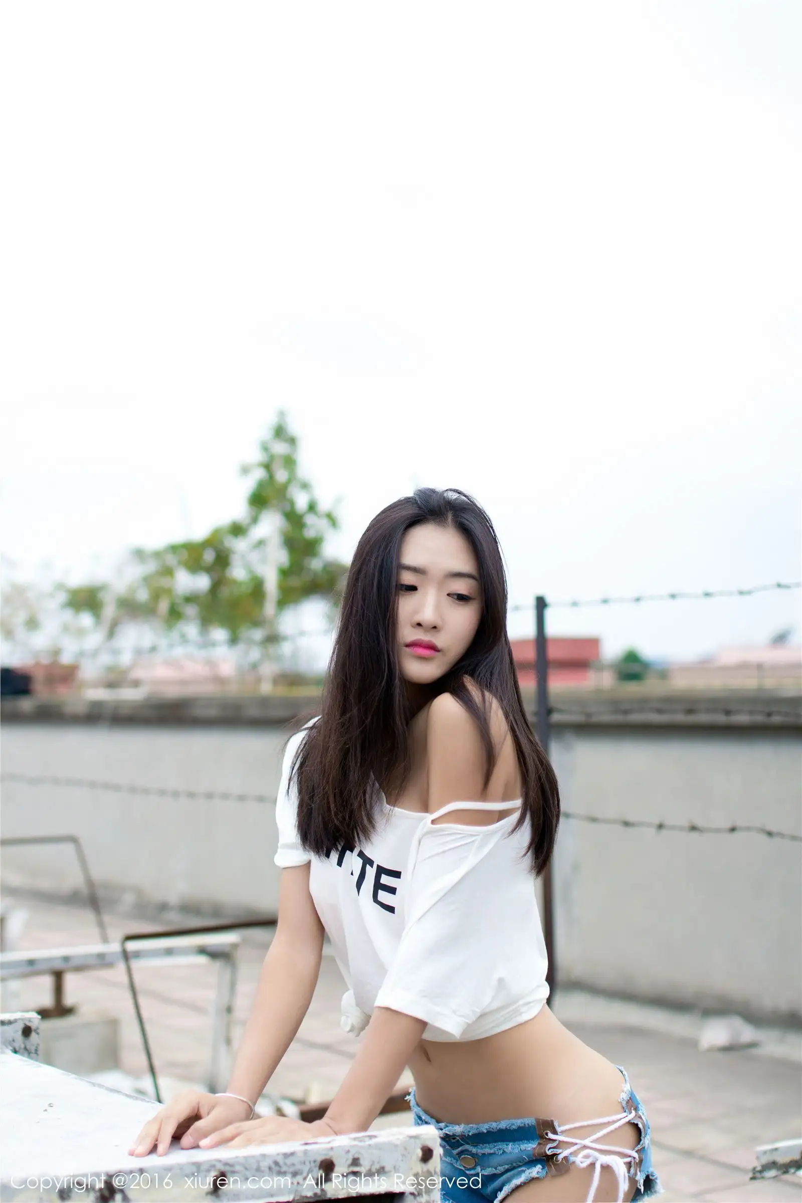 [秀人XIUREN] 2016.10.25 NO.624 周琰琳LIN