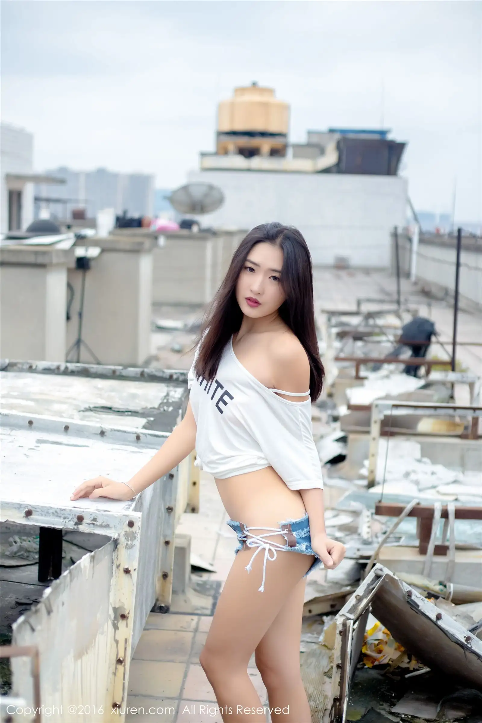 [秀人XIUREN] 2016.10.25 NO.624 周琰琳LIN