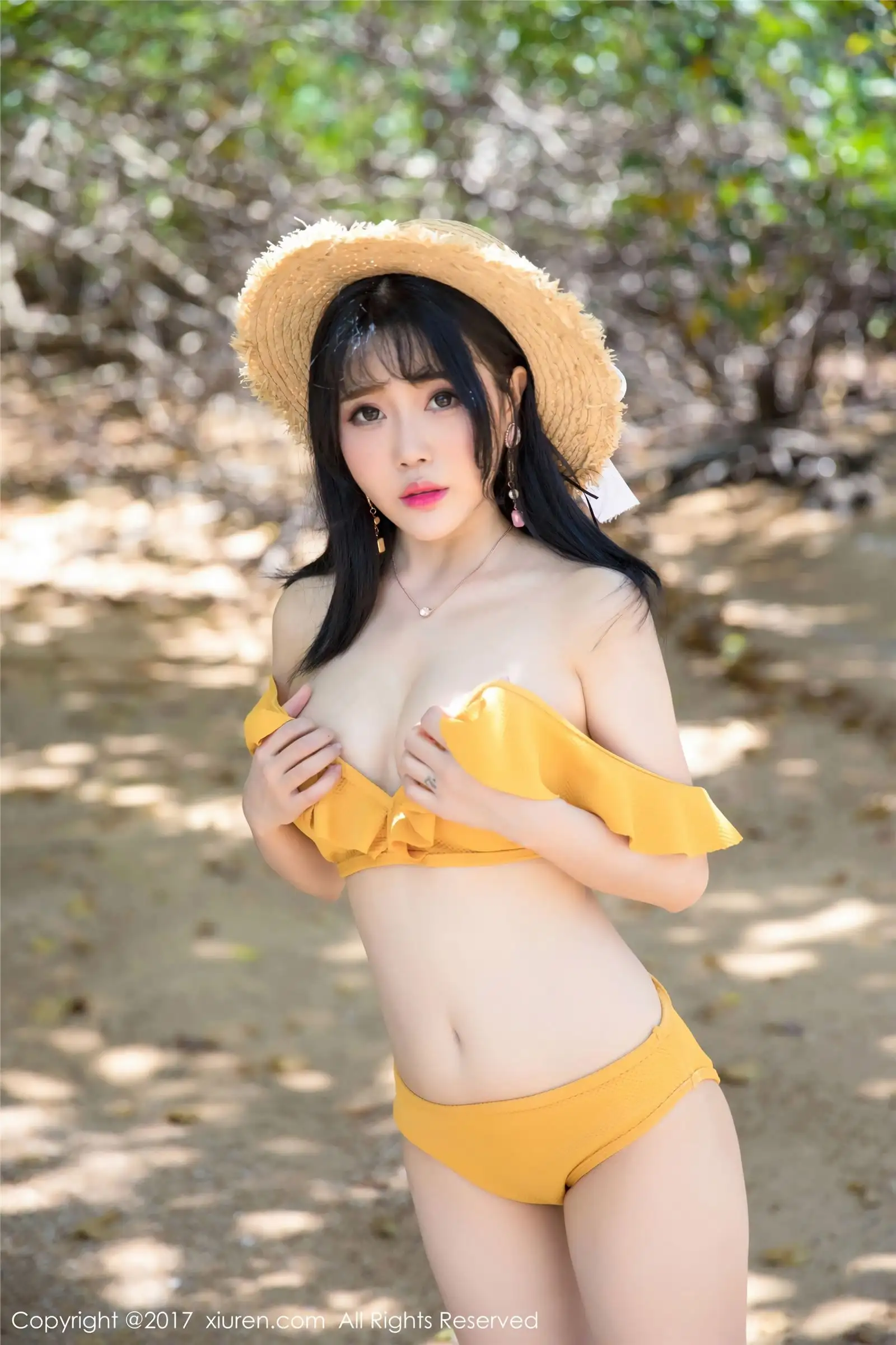 [秀人XIUREN] 2017.11.24 NO.855 田园风仙子 兜豆靓Youlina