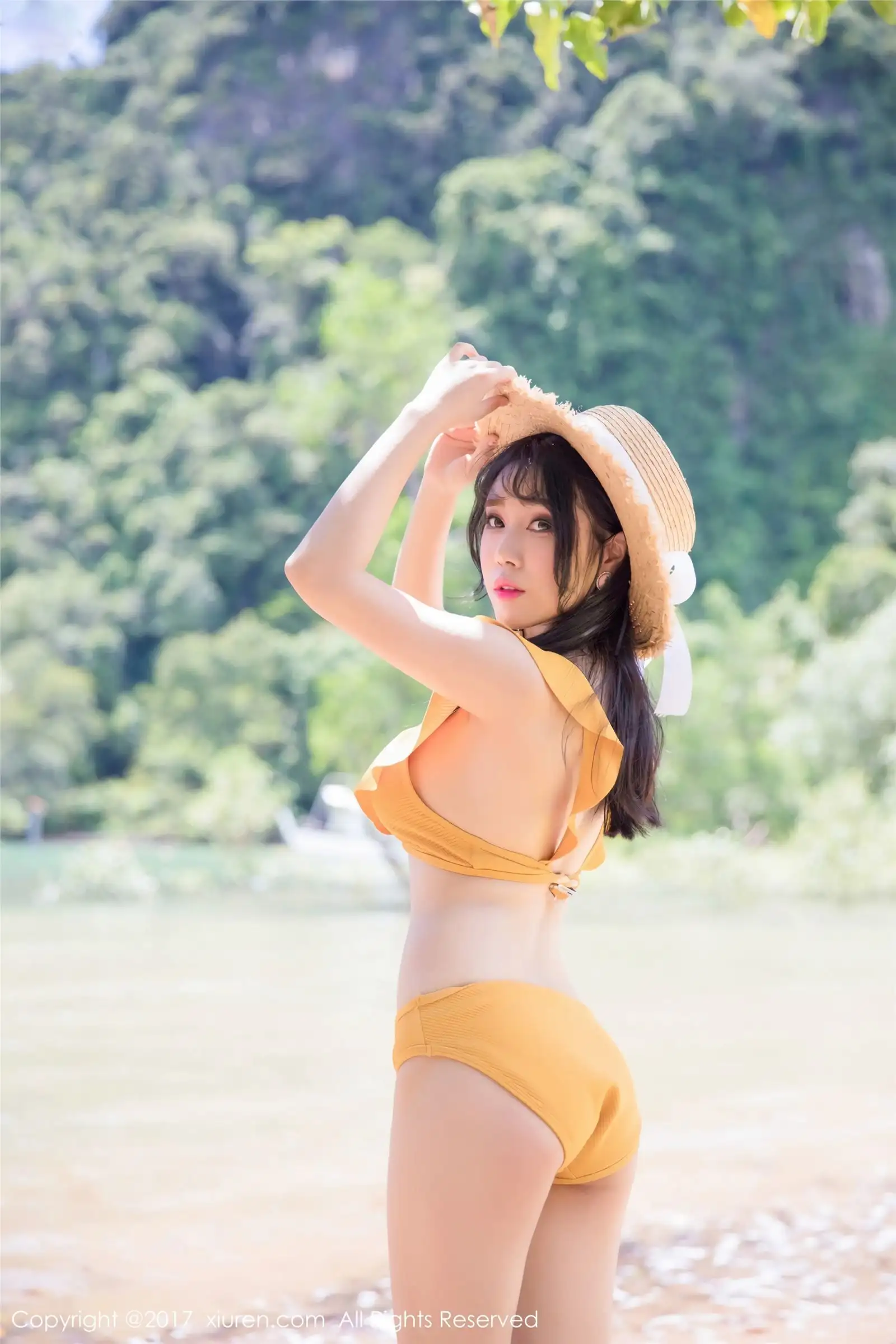 [秀人XIUREN] 2017.11.24 NO.855 田园风仙子 兜豆靓Youlina