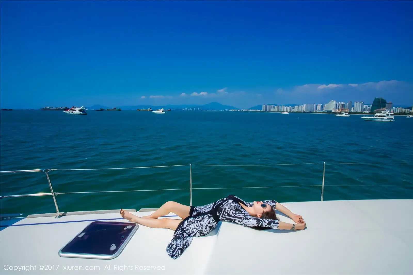 [秀人XIUREN] 2017.11.28 NO.858 海南三亚 廿十