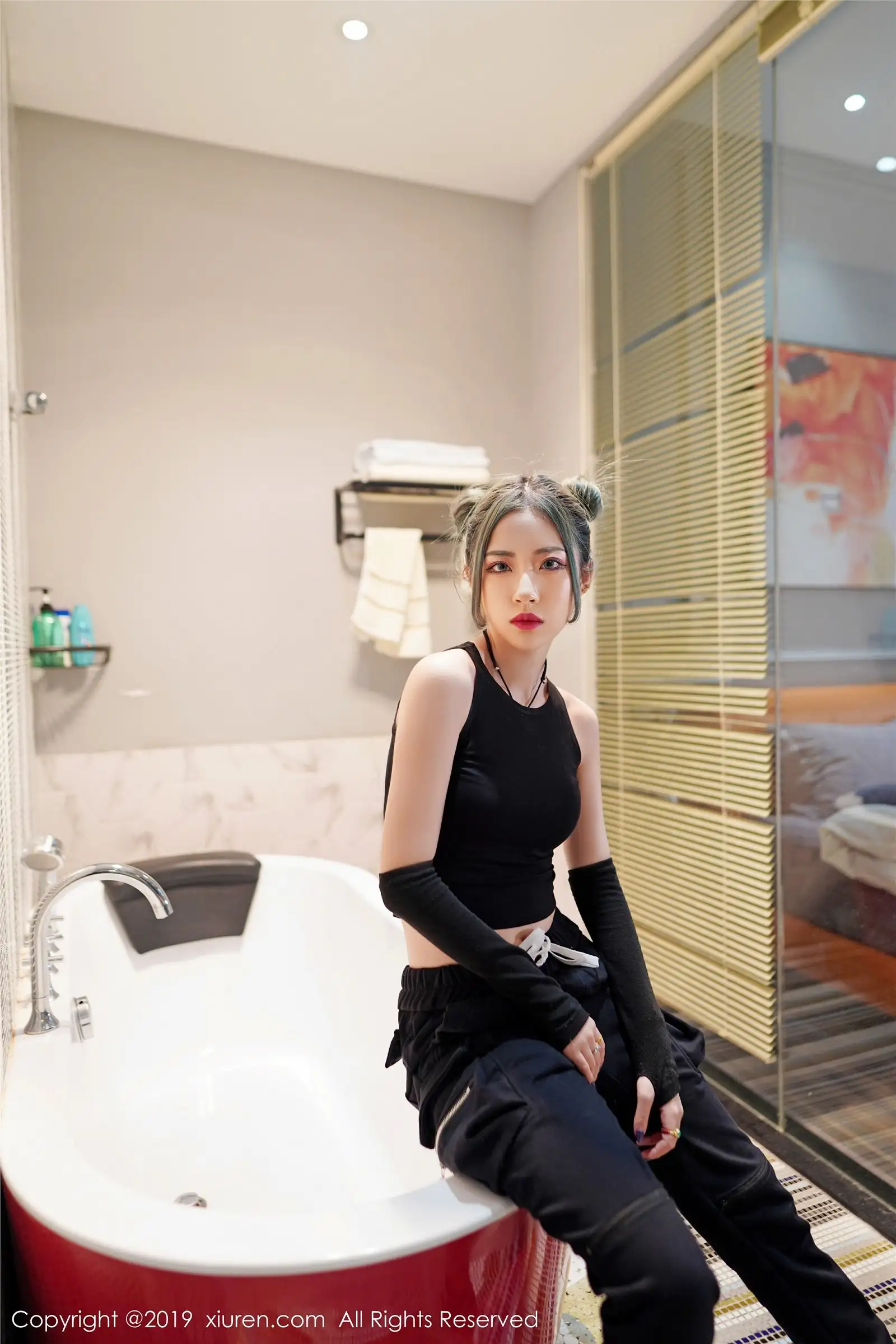 [XIUREN秀人网] 2019.08.26 NO.1644 贾诗晗