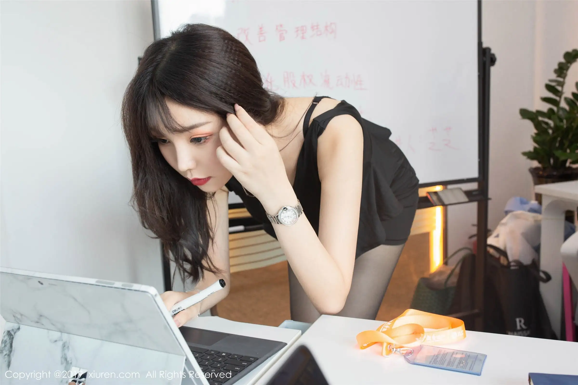 [XIUREN秀人网] 2019.10.29 NO.1757 芝芝Booty