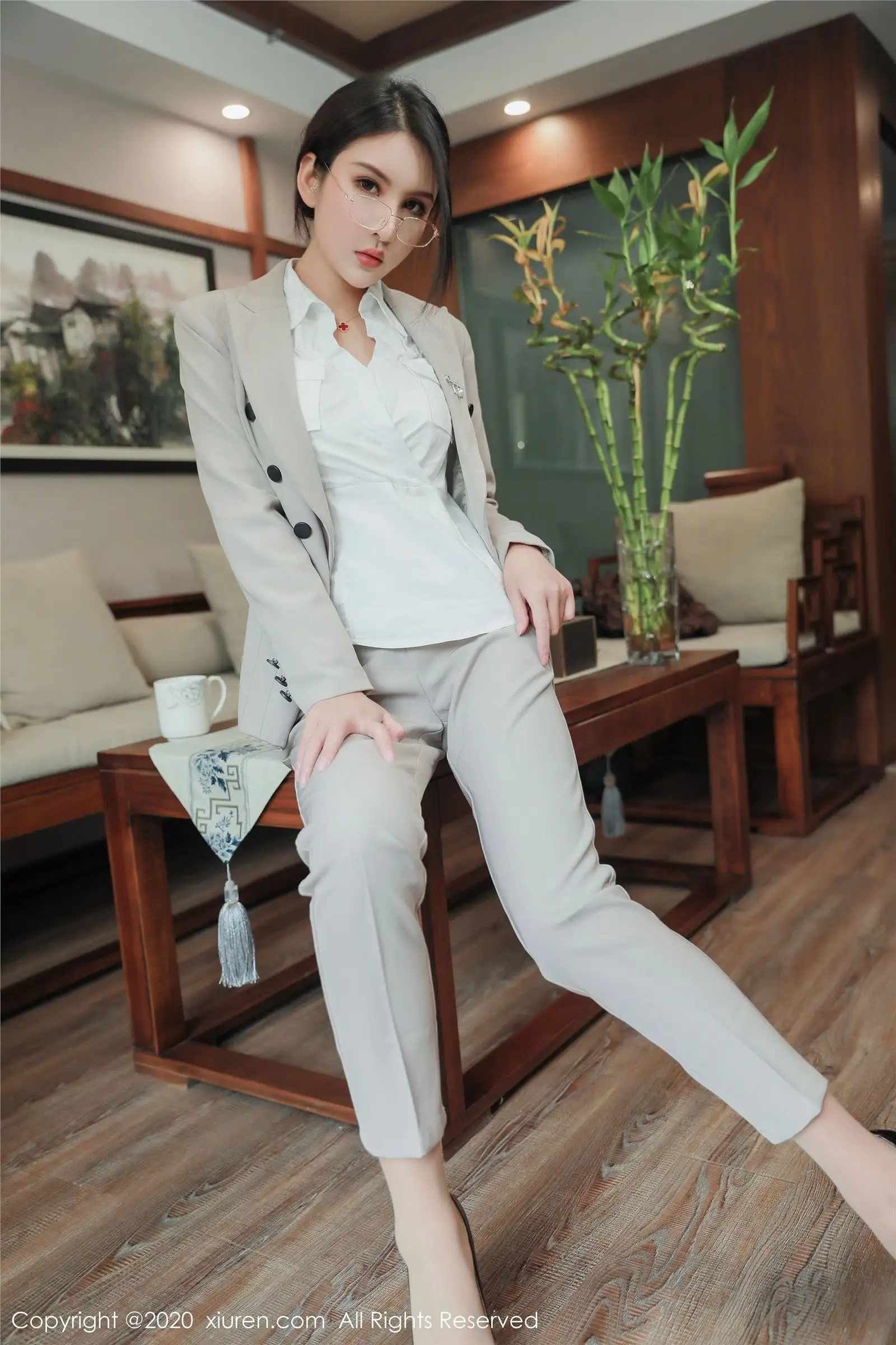 [XIUREN秀人网] 2020.03.25 NO.2098 Emily顾奈奈