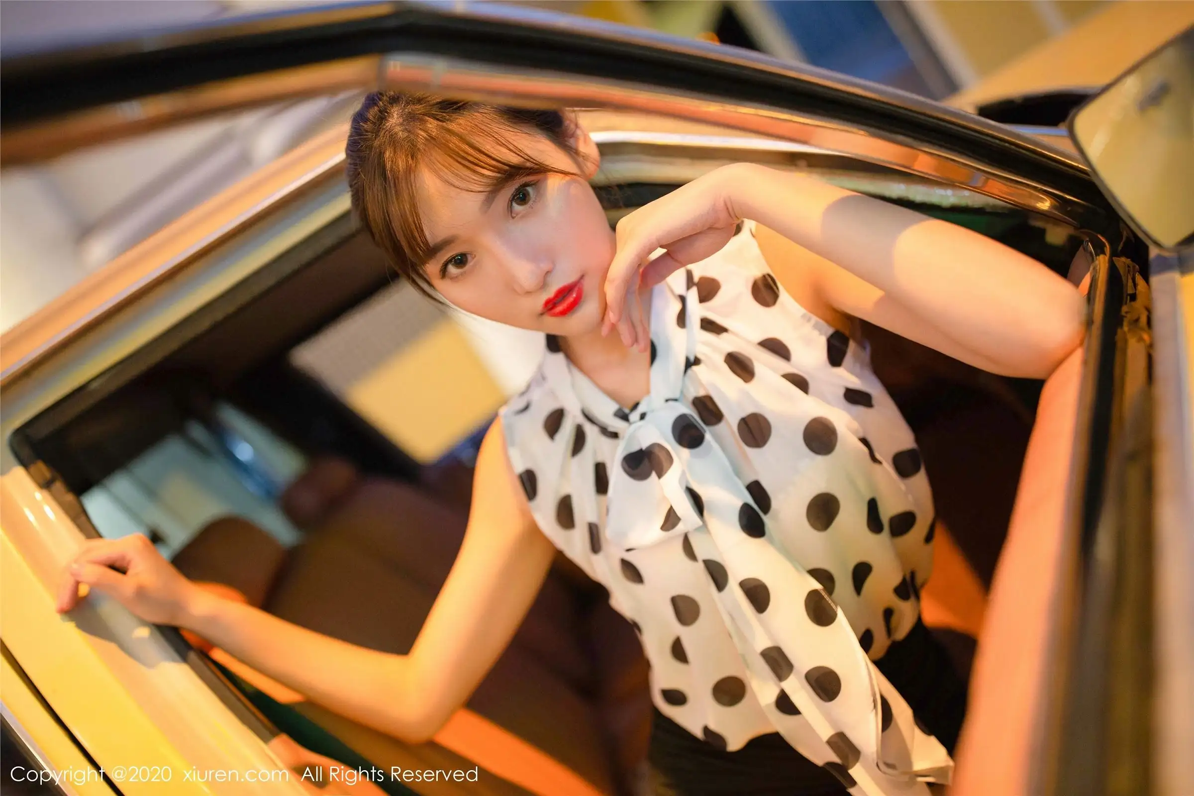 [XIUREN秀人网] 2020.05.06 NO.2222 陆萱萱