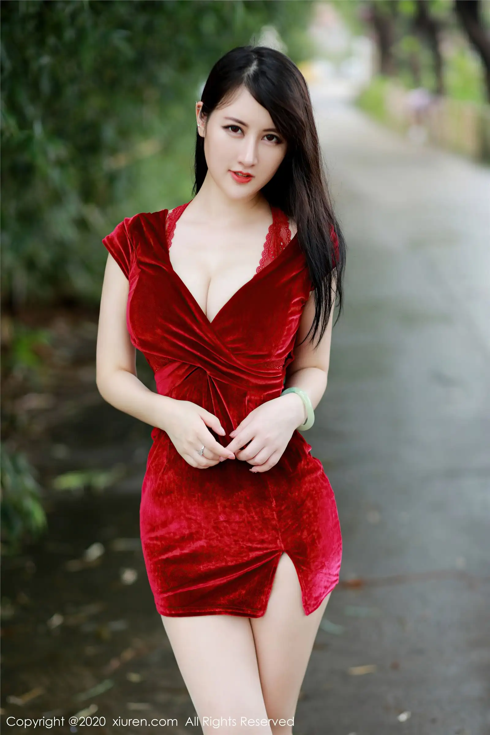 [XIUREN秀人网] 2020.10.20 NO.2672 诗诗kiki