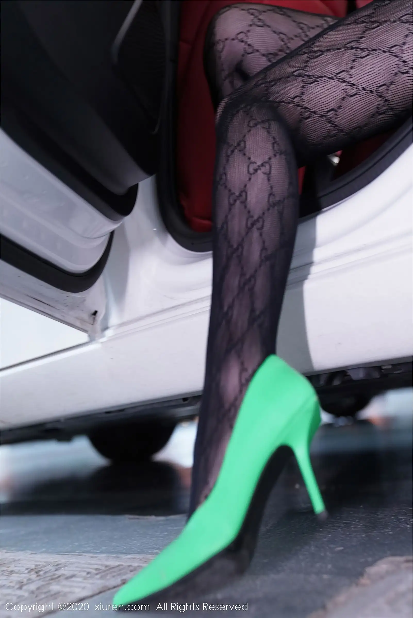 [XIUREN秀人网] 2020.12.07 NO.2861 诗诗kiki