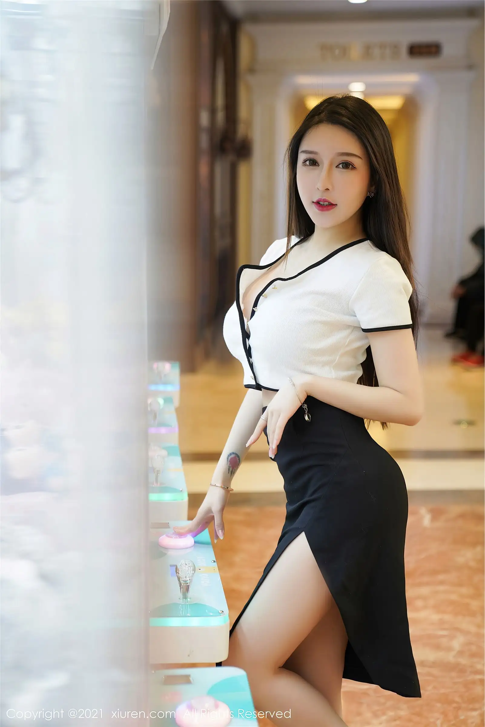 [XIUREN秀人网] 2021.01.20 NO.3023 玉兔miki