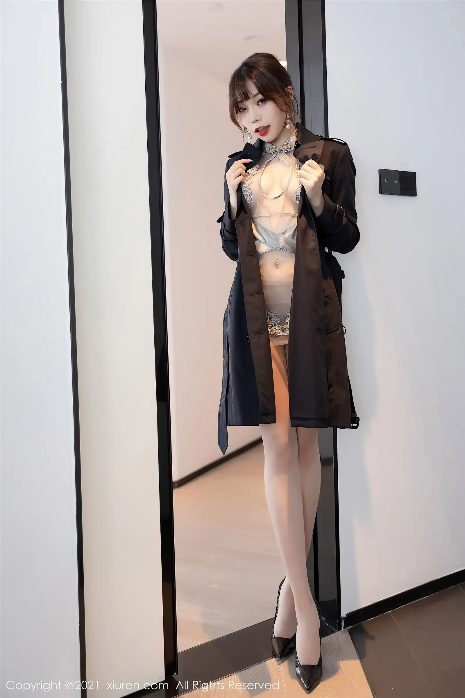 [XIUREN秀人网] 2021.05.17 NO.3422 芝芝Booty