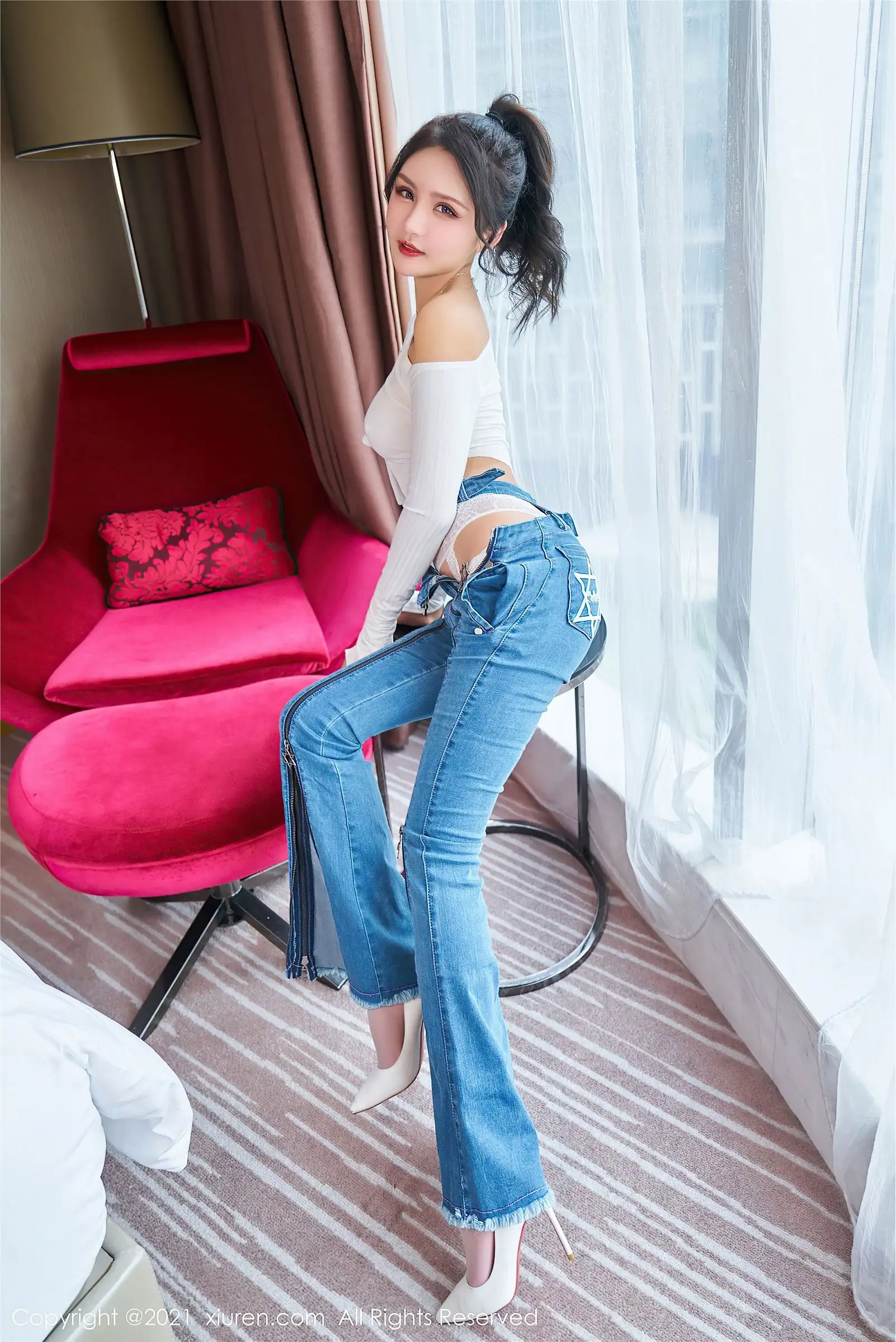 [XIUREN秀人网] 2021.07.27 NO.3720 Emily尹菲