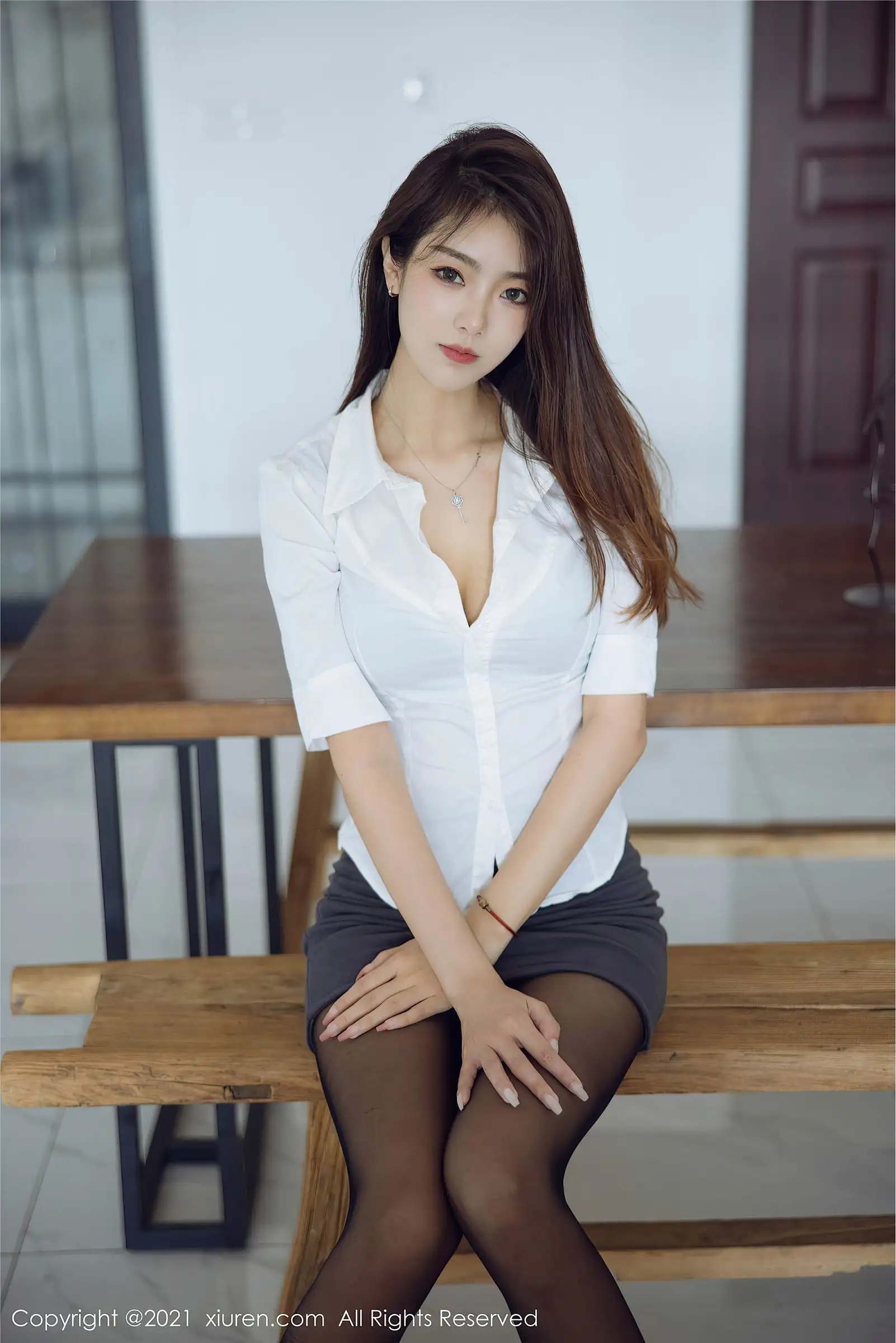 [XIUREN秀人网] 2021.09.29 NO.4019 可樂Vicky