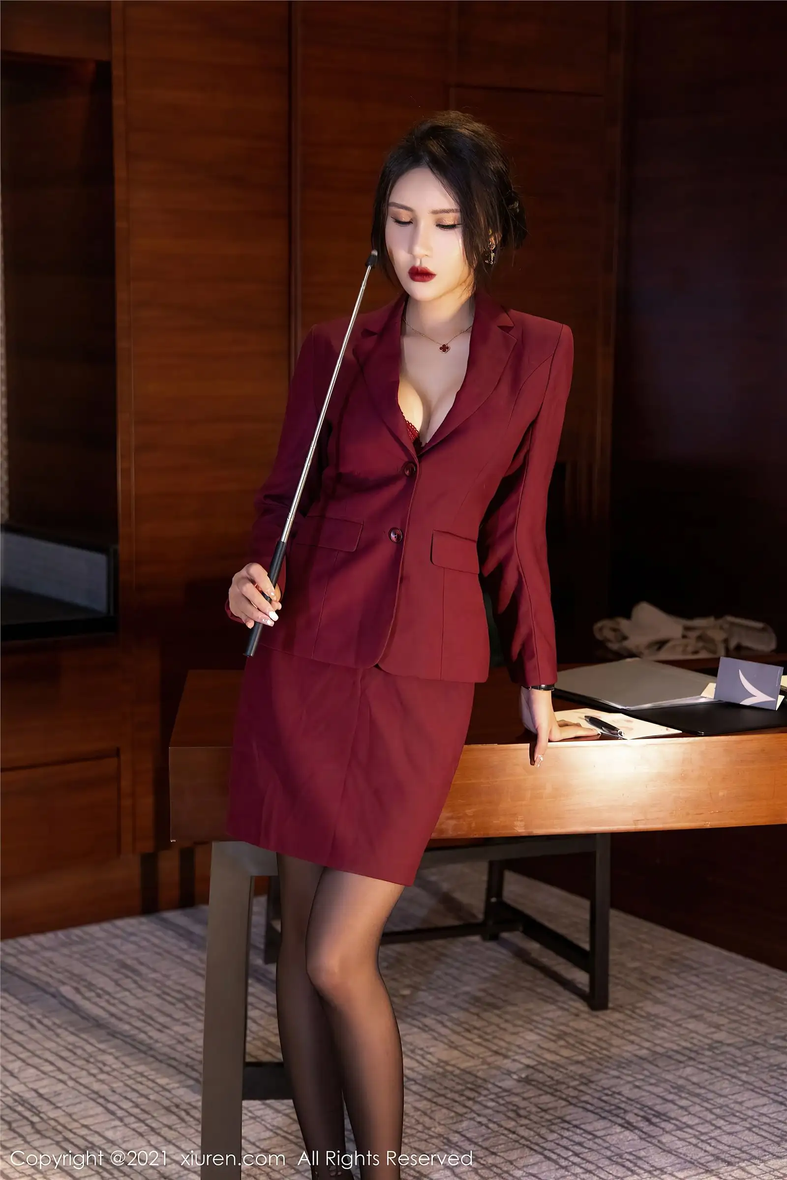 [XIUREN秀人网] 2021.10.09 NO.4038 Emily尹菲