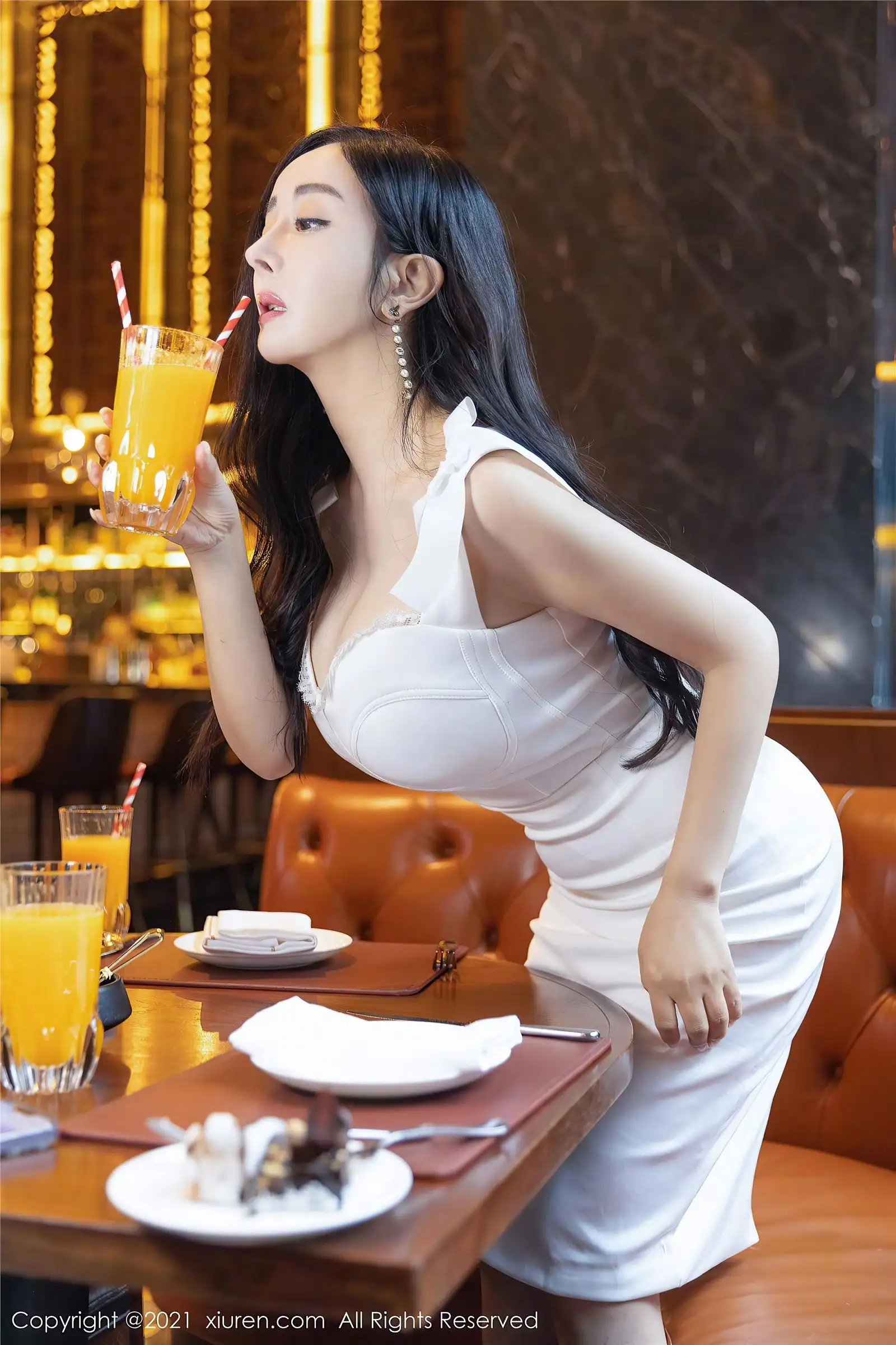 [XIUREN秀人网] 2021.11.02 NO.4155 允爾