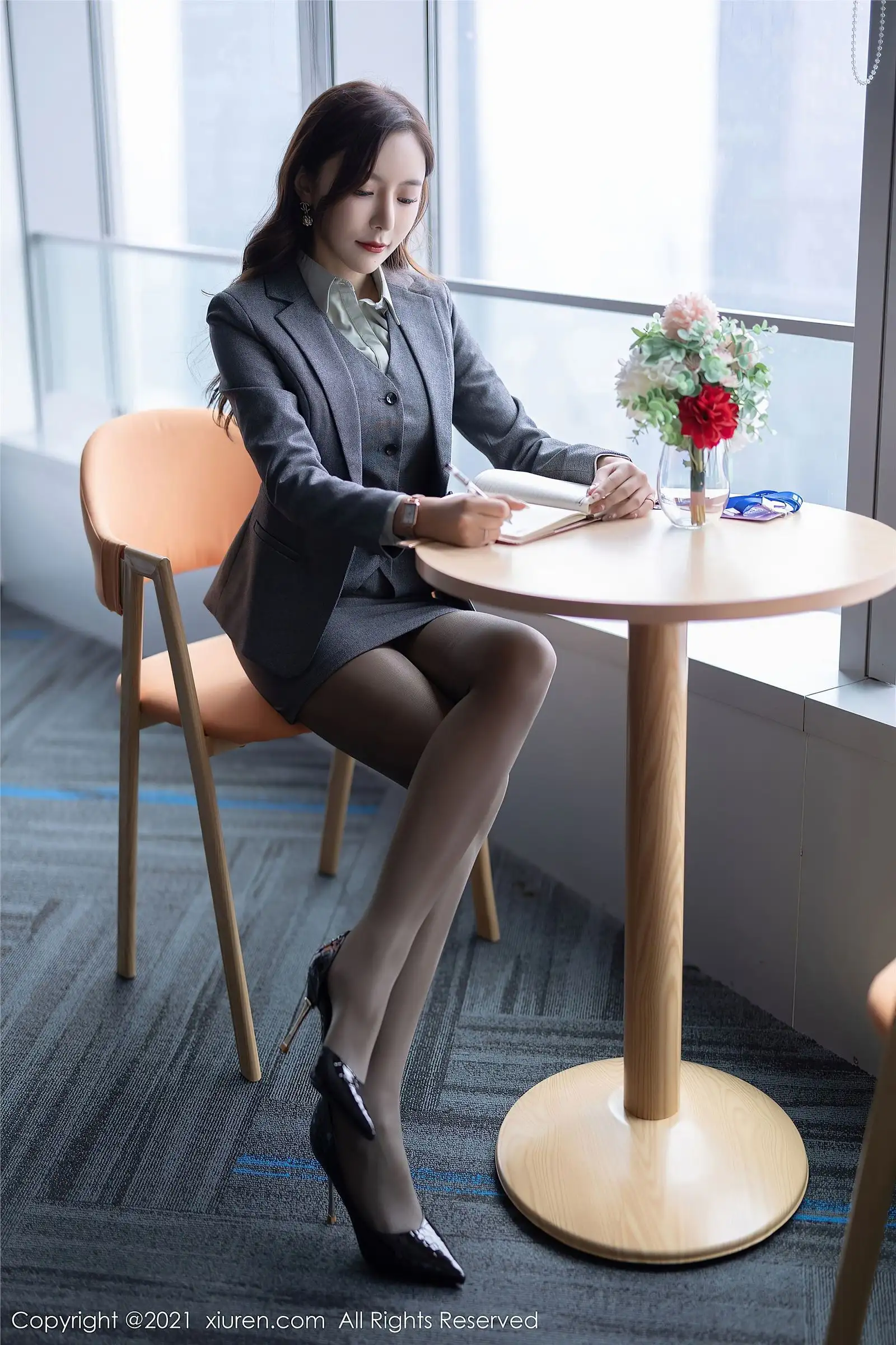 [XIUREN秀人网] 2021.11.22 NO.4251 王馨瑶yanni
