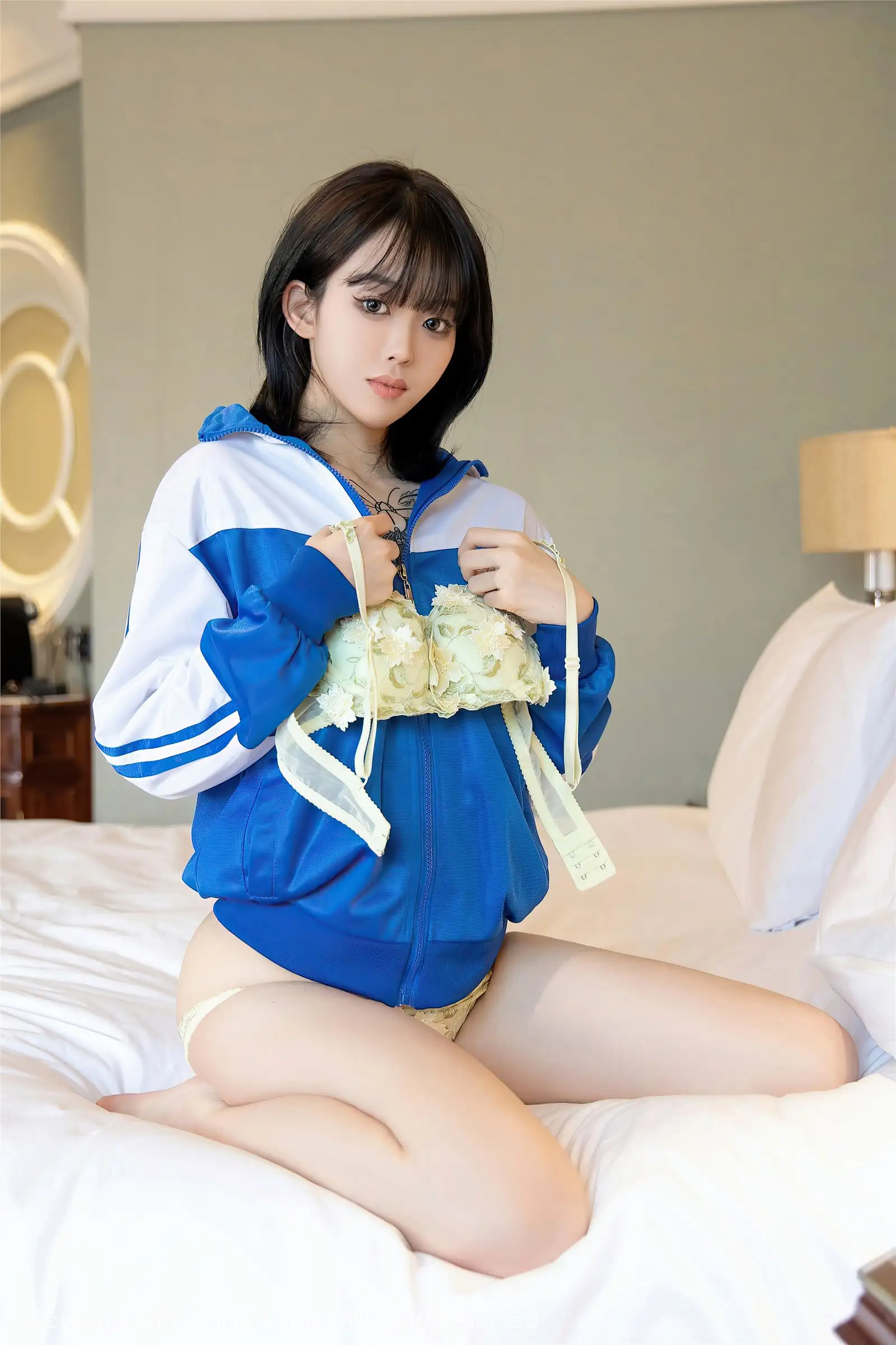 [XIUREN秀人网] 2022.04.08 NO.4838 奶瓶