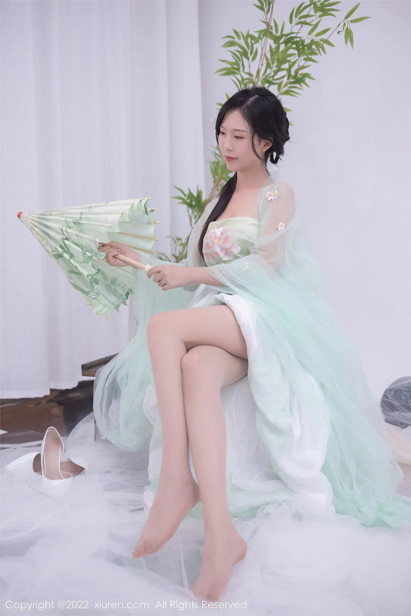 [XIUREN秀人网] 2022.07.27 NO.5345 利世