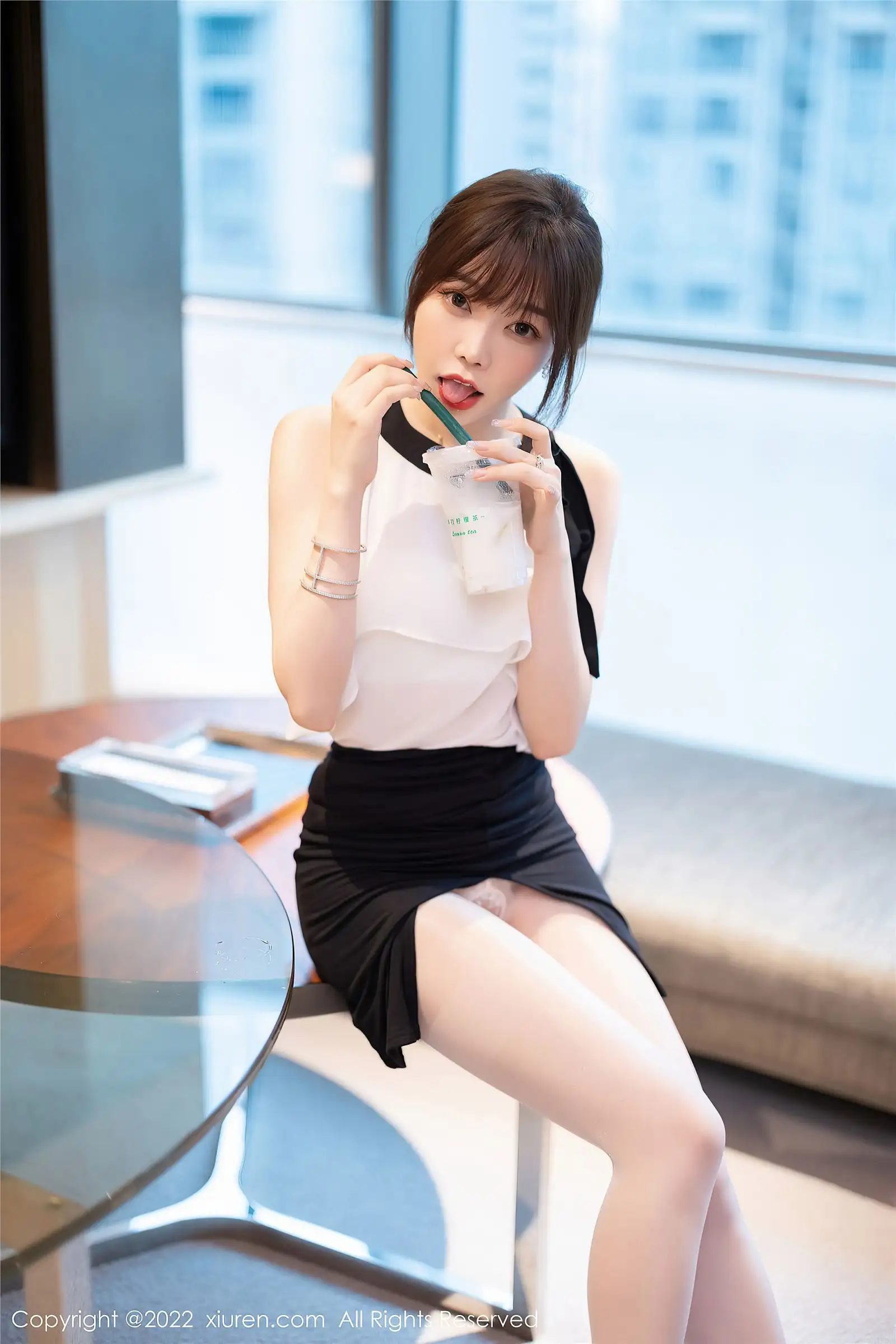 [XIUREN秀人网] 2022.08.26 NO.5500 徐莉芝Booty