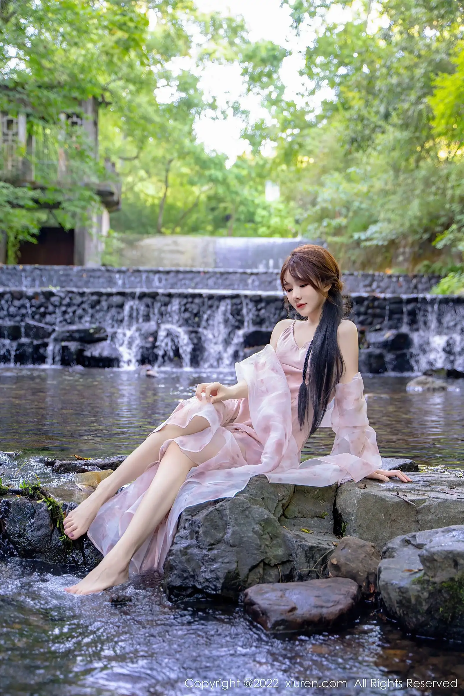 [XIUREN秀人网] 2022.10.11 NO.5690 婠婠么