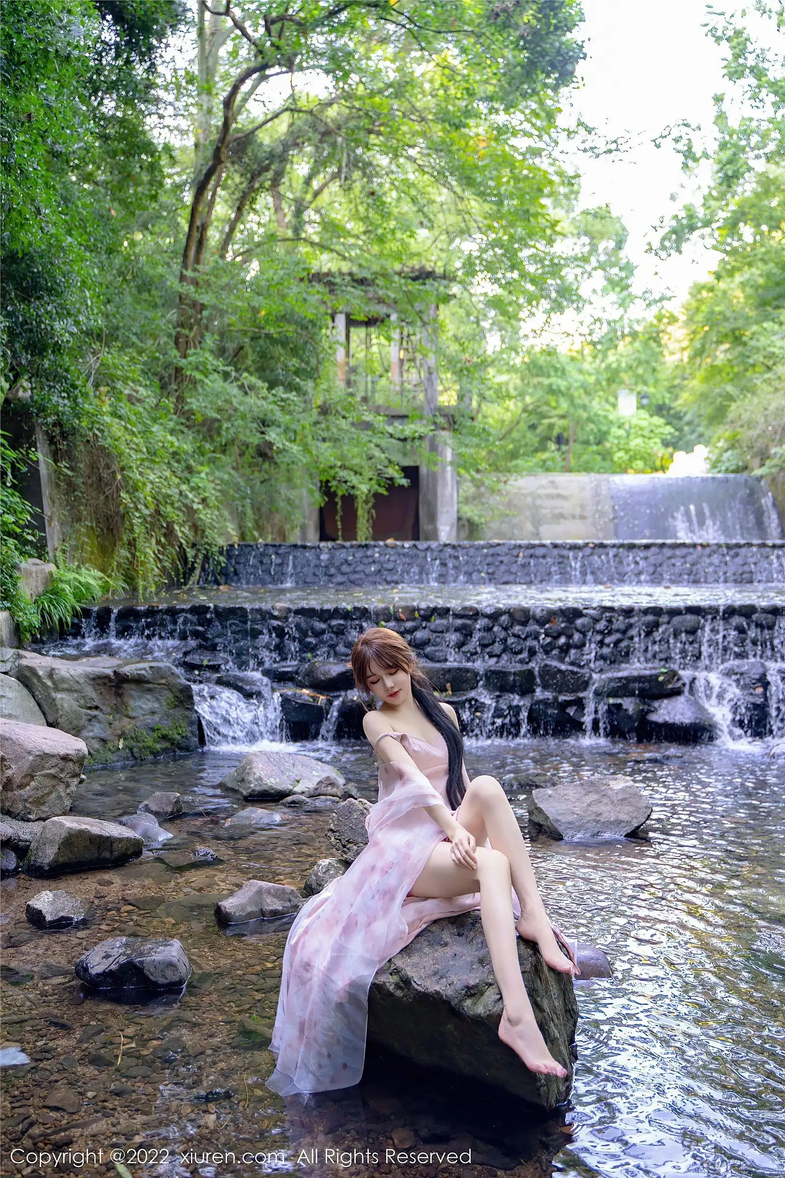 [XIUREN秀人网] 2022.10.11 NO.5690 婠婠么