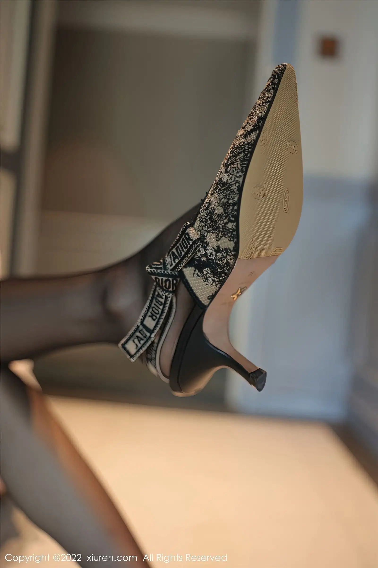 [XIUREN秀人网] 2022.11.16 NO.5861 77qiqi