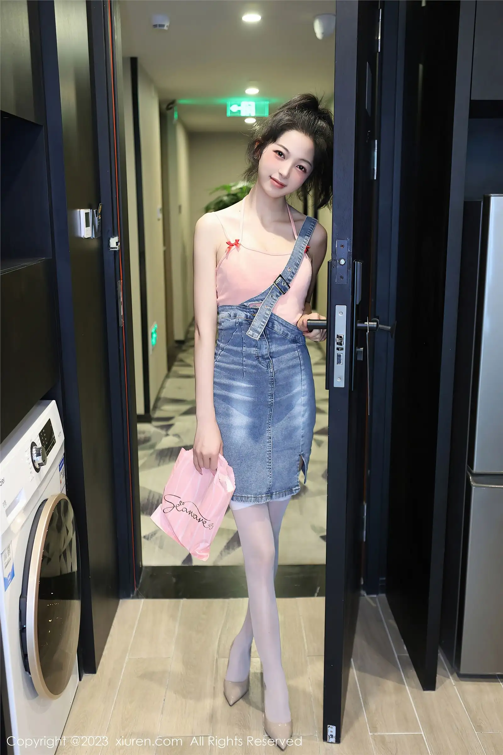 [XIUREN秀人网] 2023.05.29 NO.6816 茜茜Kimi