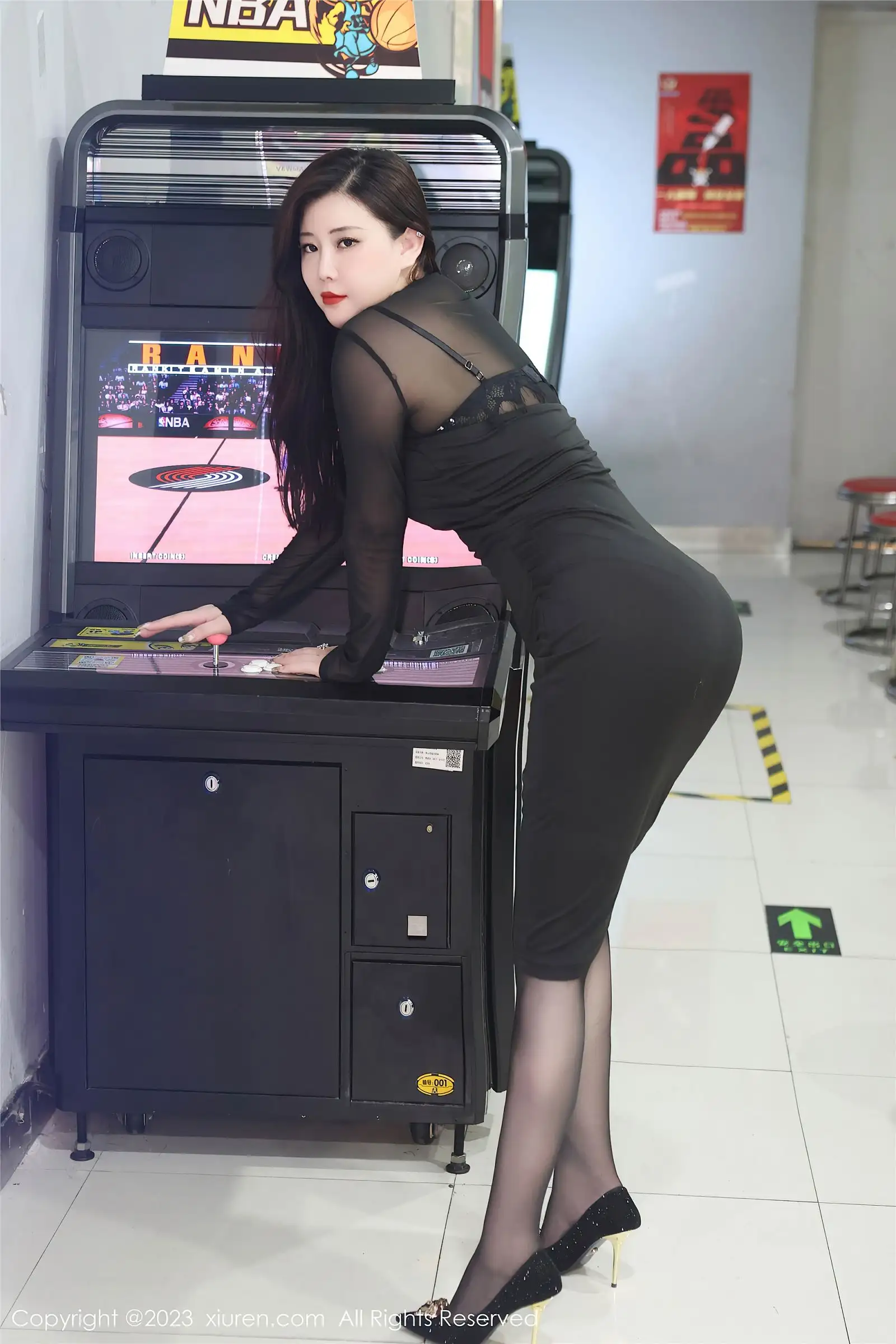 [XIUREN秀人网] 2023.08.14 NO.7230 王婉悠Queen