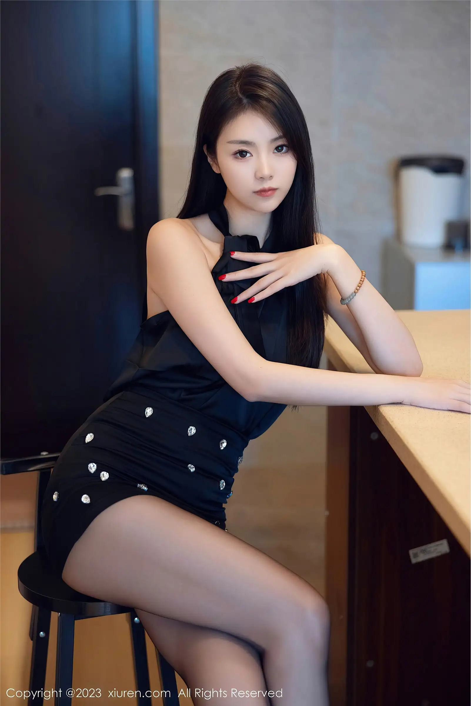 [XIUREN秀人网] 2023.10.19 NO.7535 可樂Vicky