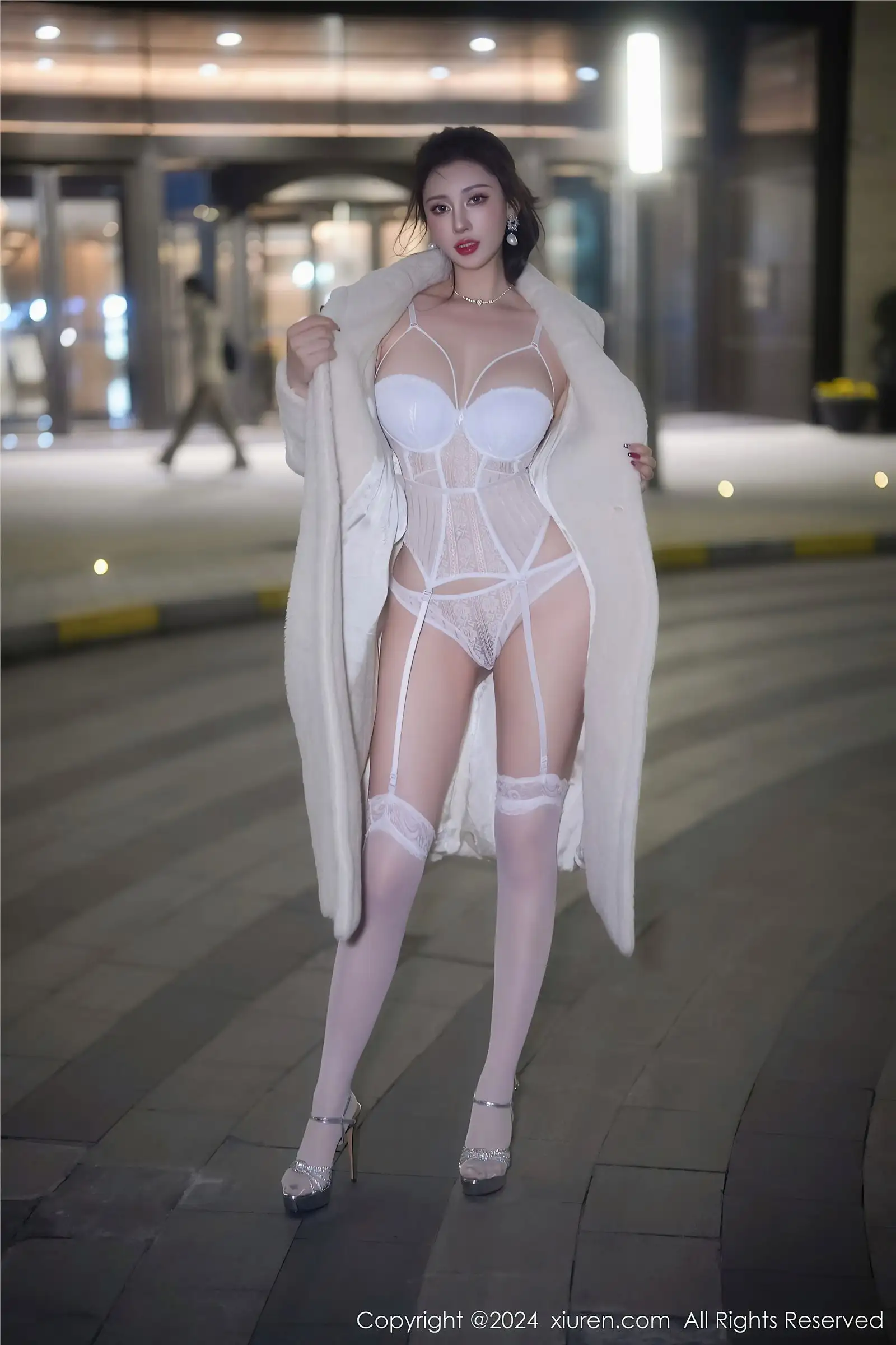 [XIUREN秀人网] 2024.01.18 NO.7978 蕾蕾醒了没