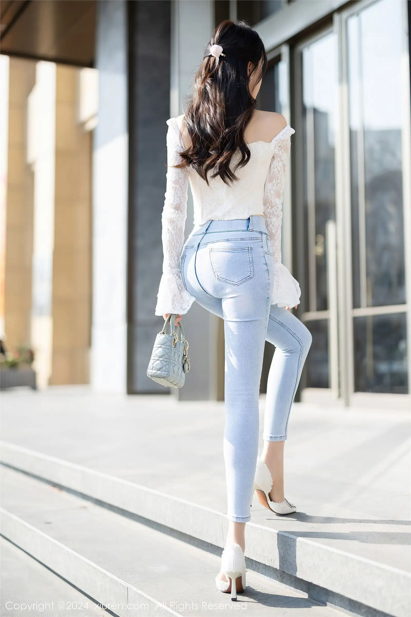 [XIUREN秀人网] 2024.02.27 NO.8147 徐莉芝Booty