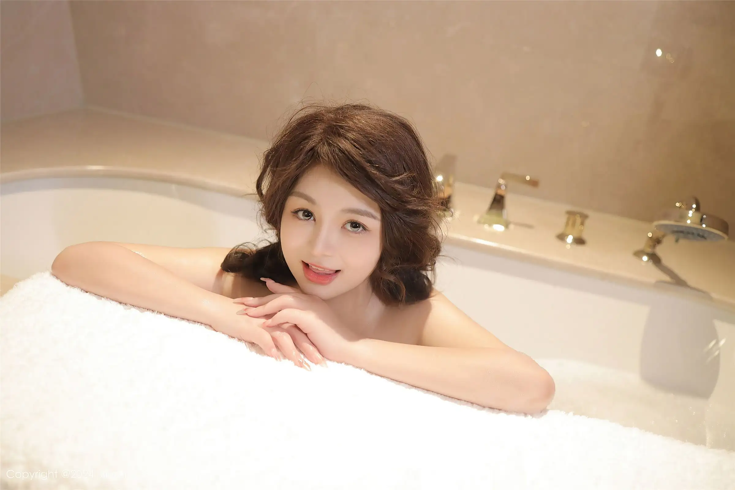 [XIUREN秀人网] 2024.04.01 NO.8323 沈思怡