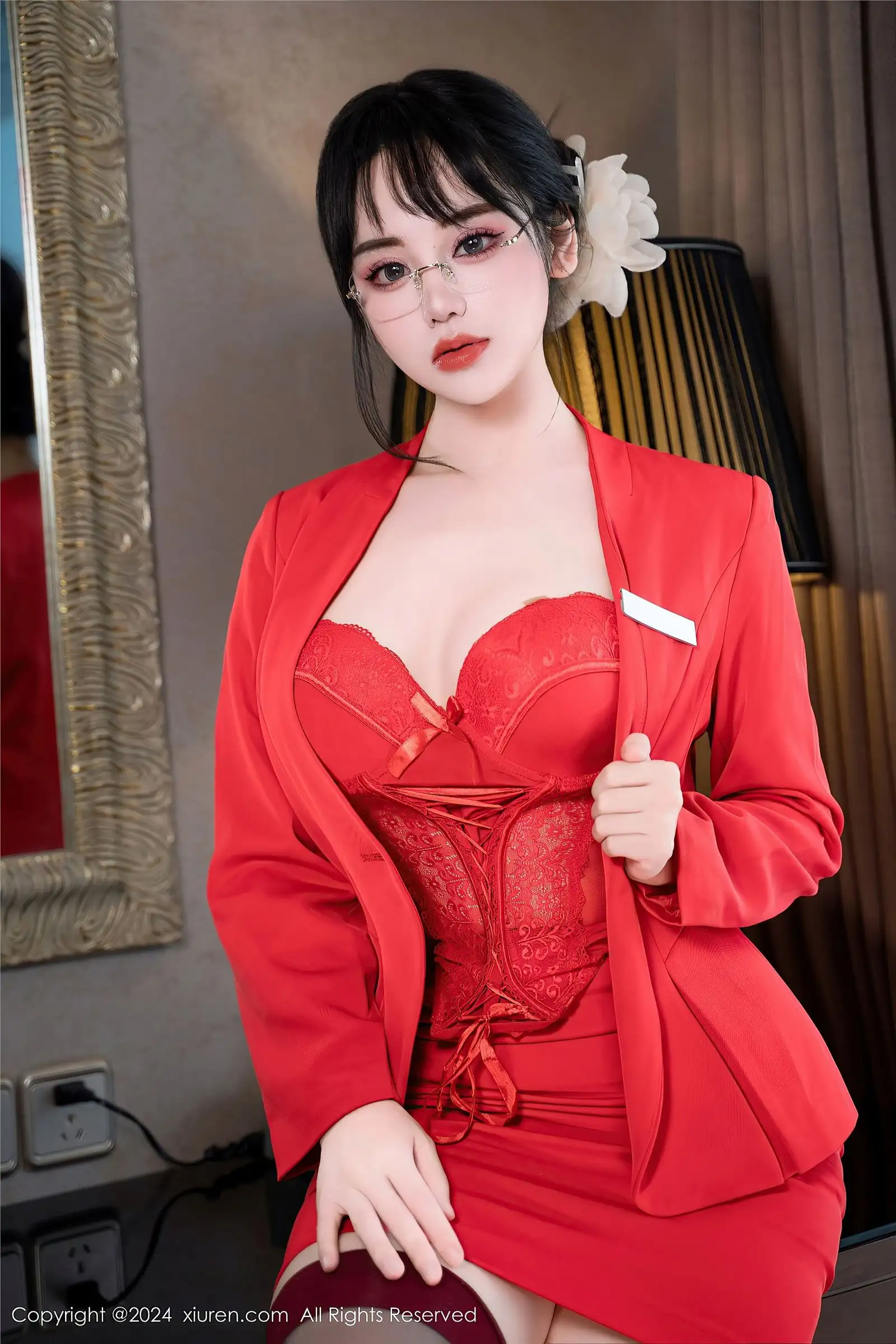 [XIUREN秀人网] 2024.04.09 NO.8360 汐汐爱吃草莓