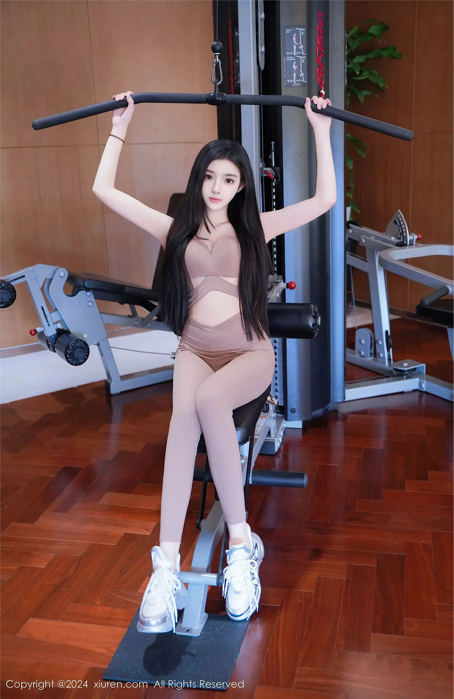 [XIUREN秀人网] 2024.04.12 NO.8382 龙雪儿