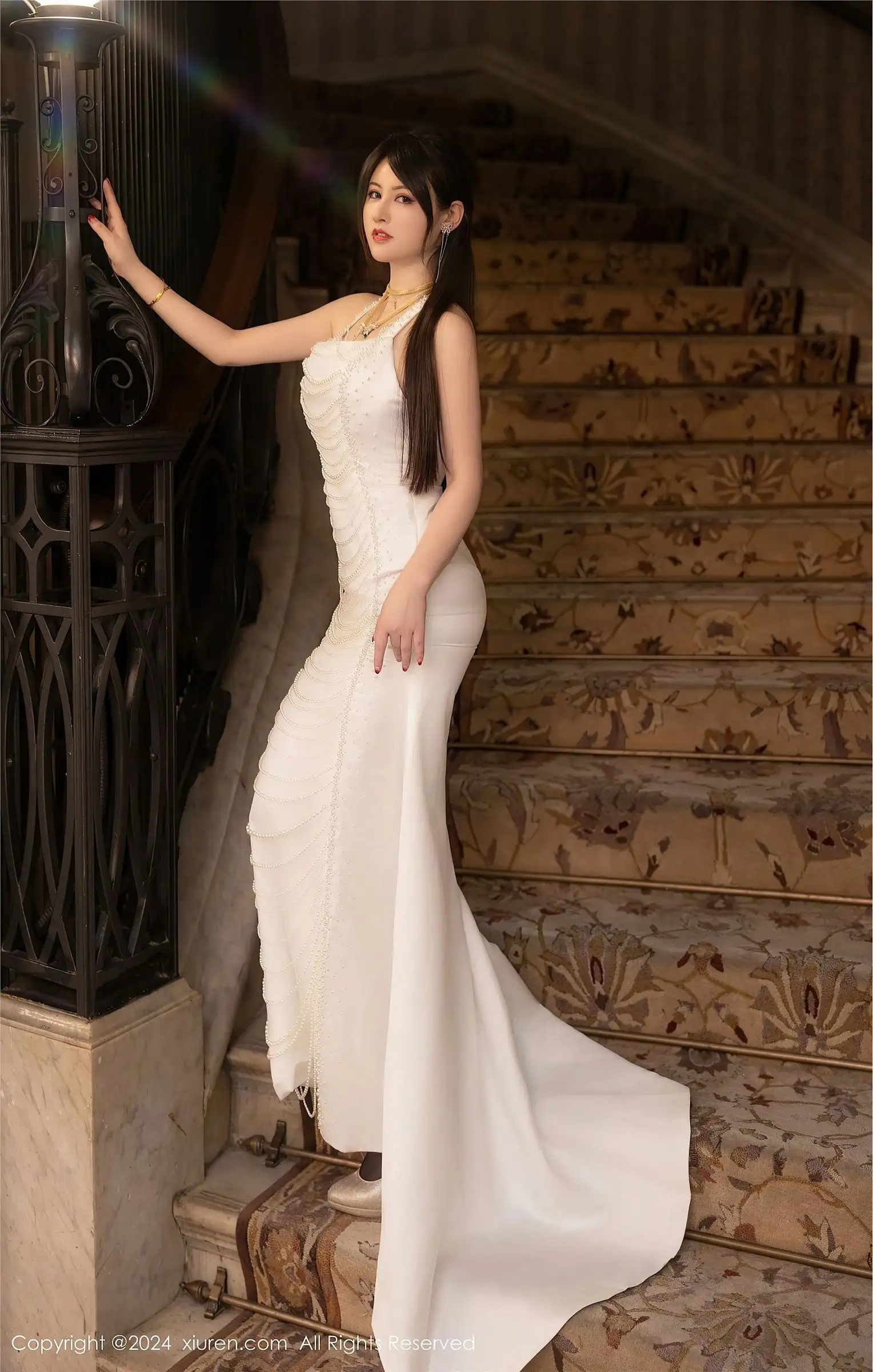 [XIUREN秀人网] 2024.04.23 NO.8436 诗诗kiki