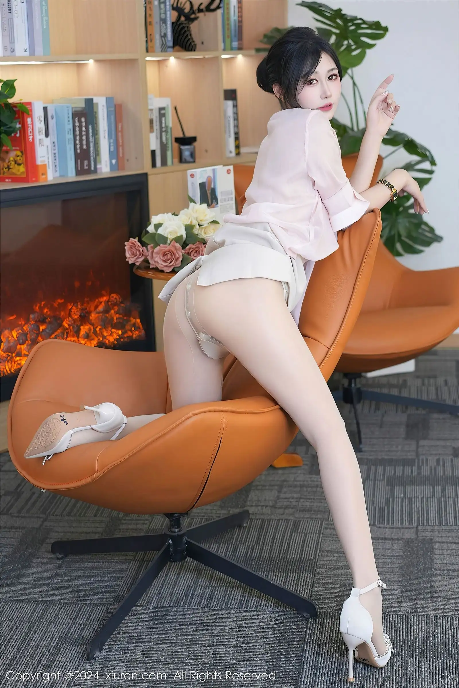 [XIUREN秀人网] 2024.04.30 NO.8477 laura阿姣