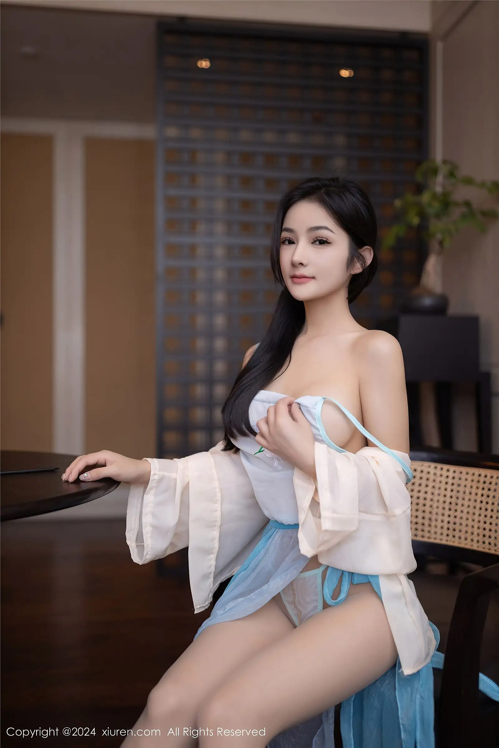 [XIUREN秀人网] 2024.06.12 NO.8691 谭小灵