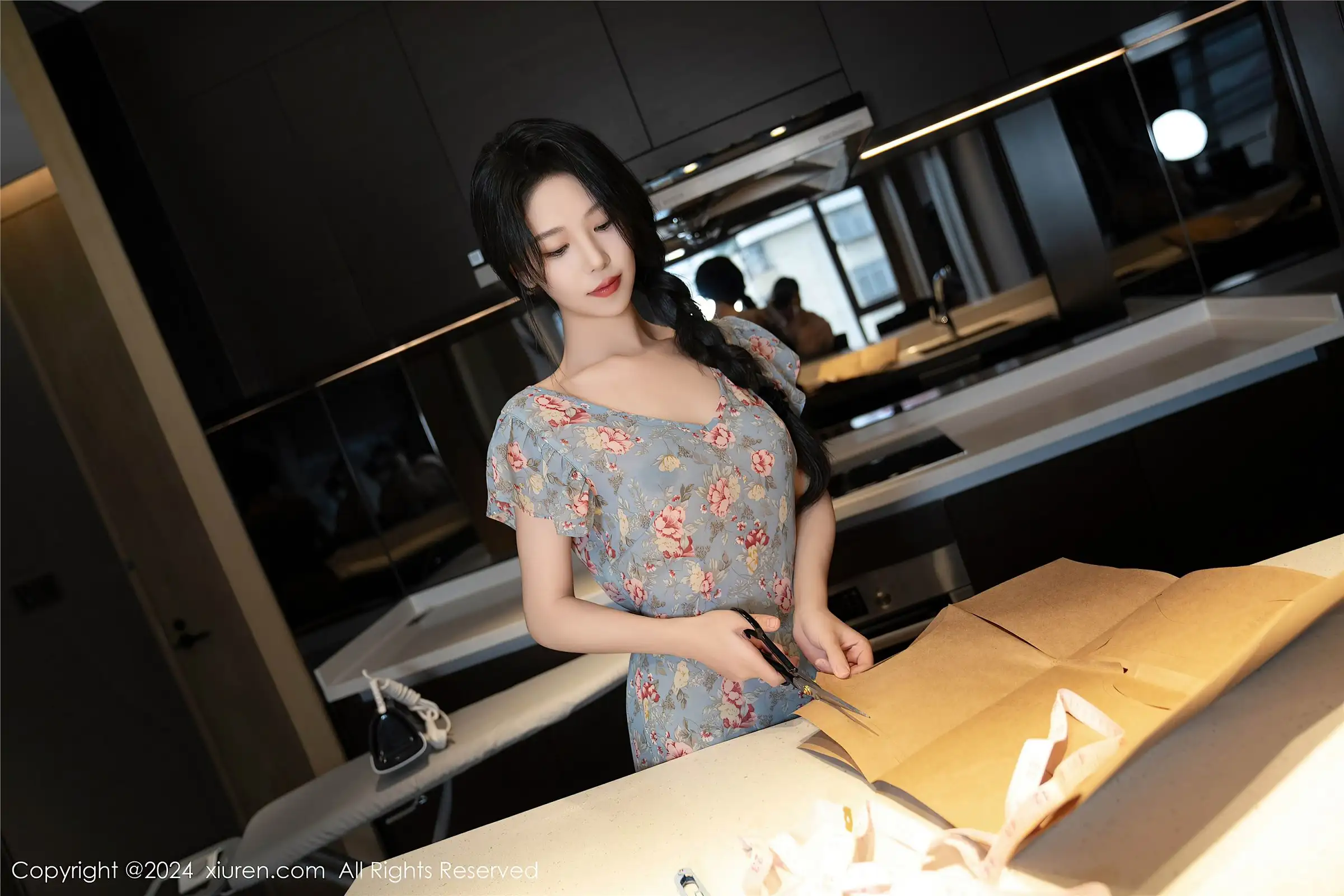 [XIUREN秀人网] 2024.06.14 NO.8704 利世