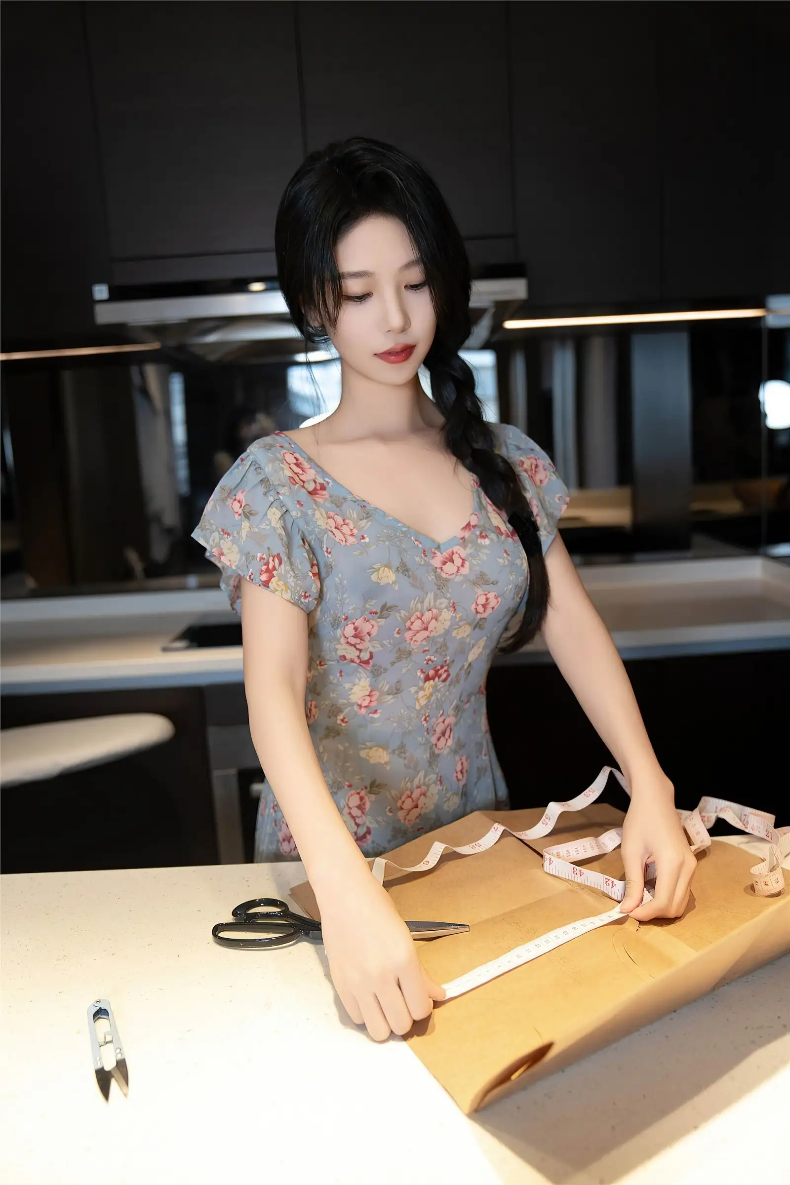 [XIUREN秀人网] 2024.06.14 NO.8704 利世