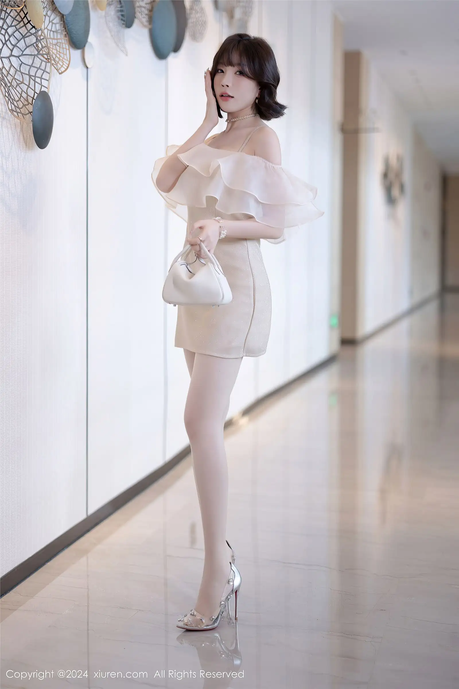 [XIUREN秀人网] 2024.07.25 NO.8917 徐莉芝Booty