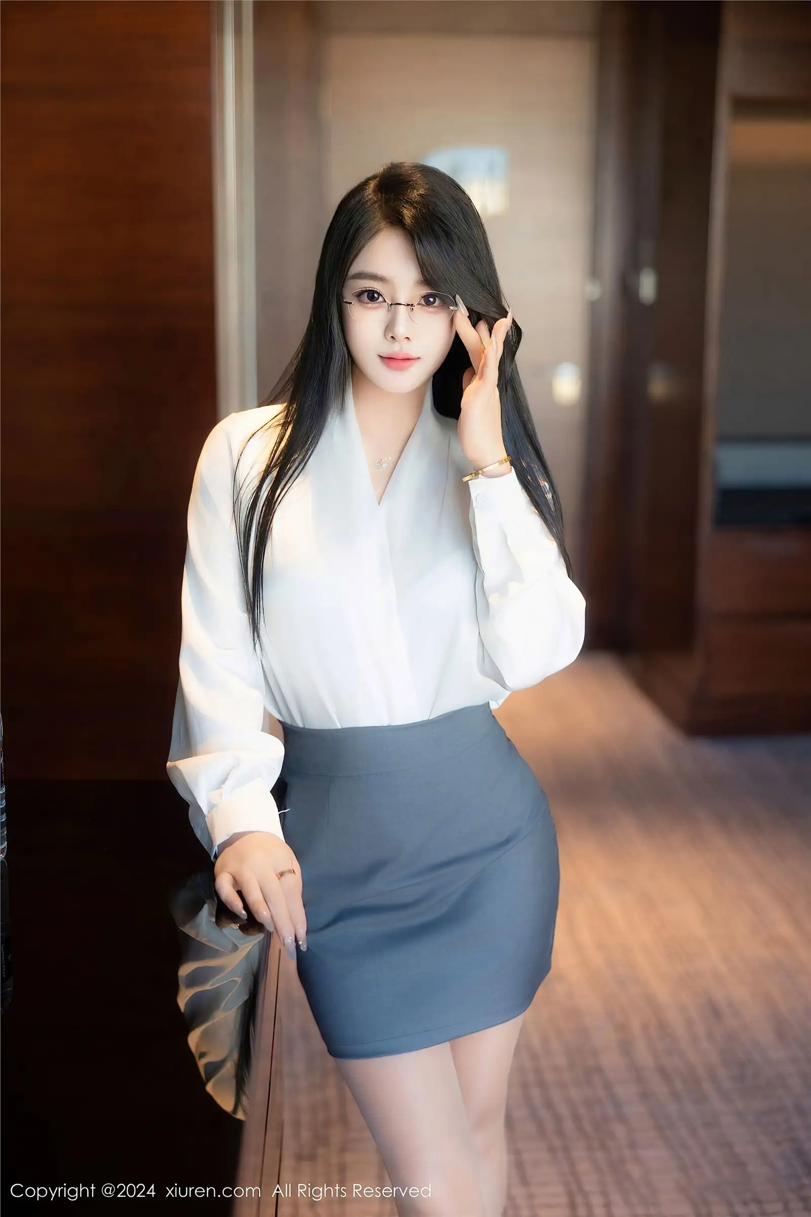 [XIUREN秀人网] 2024.08.09 NO.8989 麦田