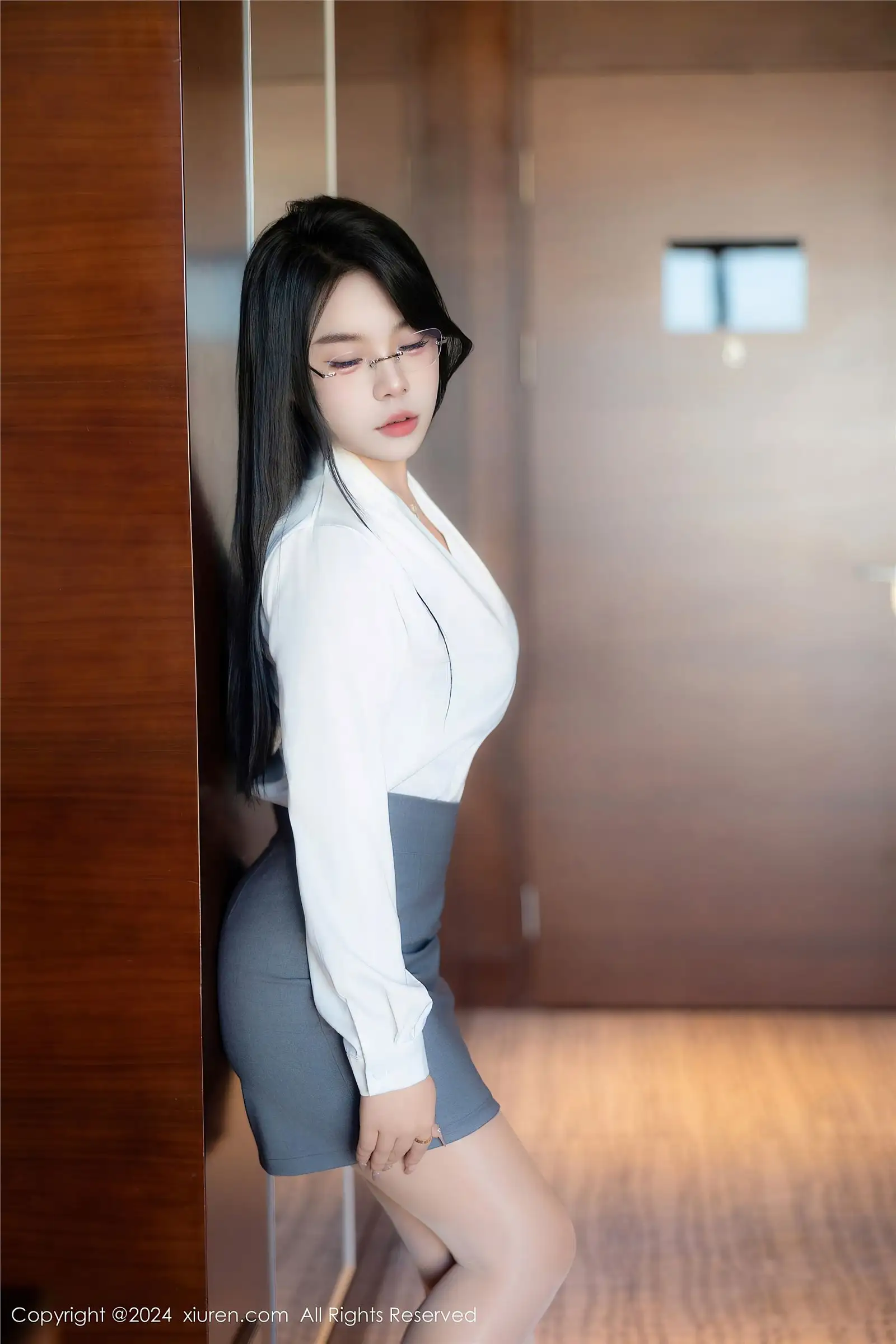 [XIUREN秀人网] 2024.08.09 NO.8989 麦田