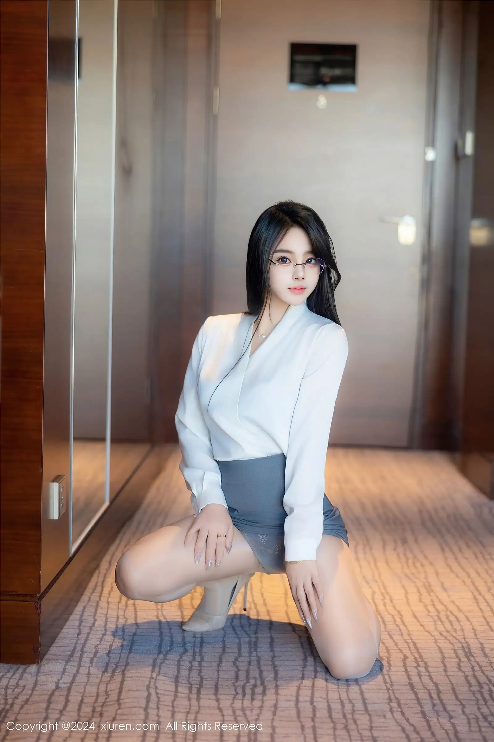 [XIUREN秀人网] 2024.08.09 NO.8989 麦田