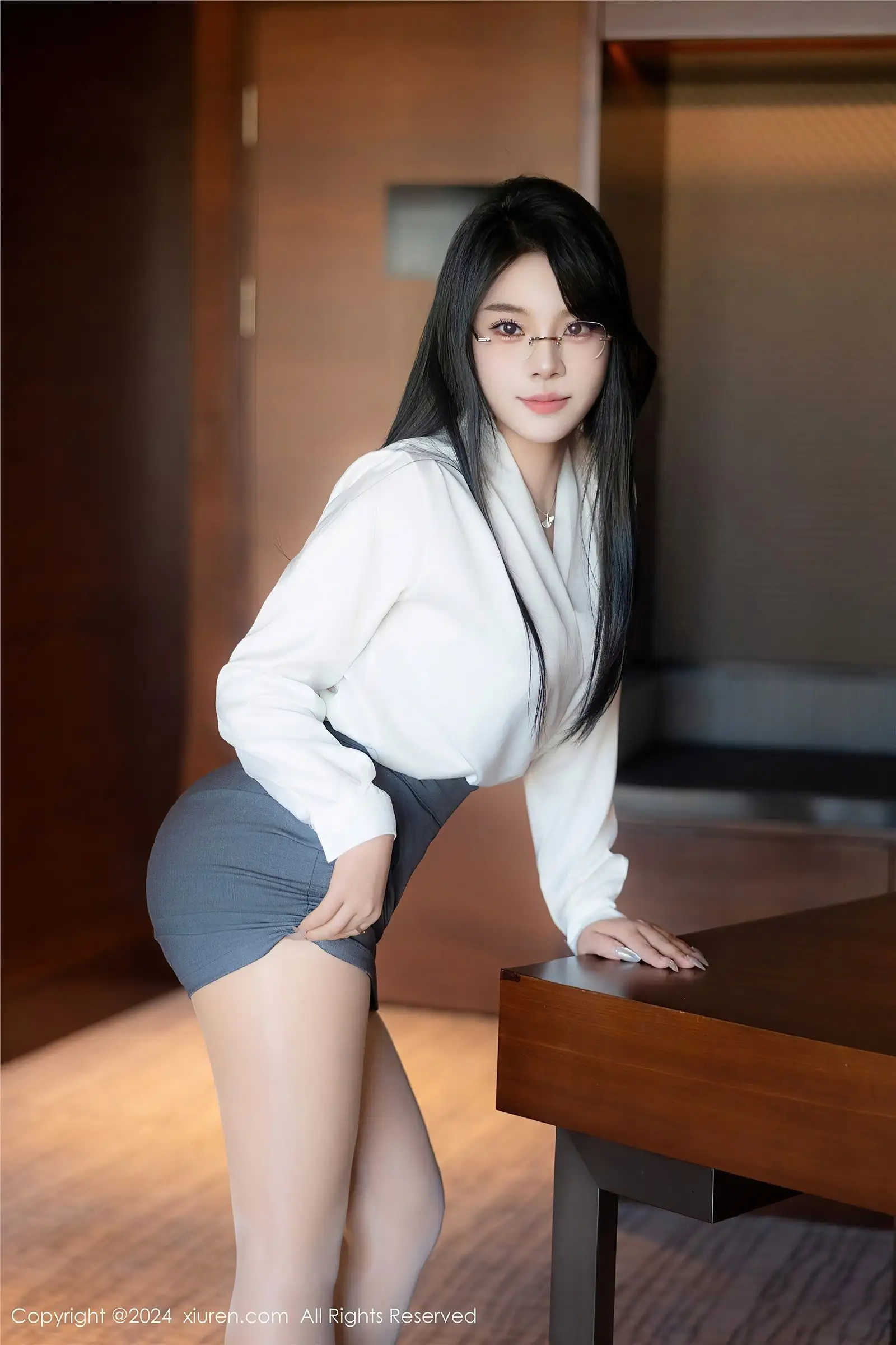 [XIUREN秀人网] 2024.08.09 NO.8989 麦田