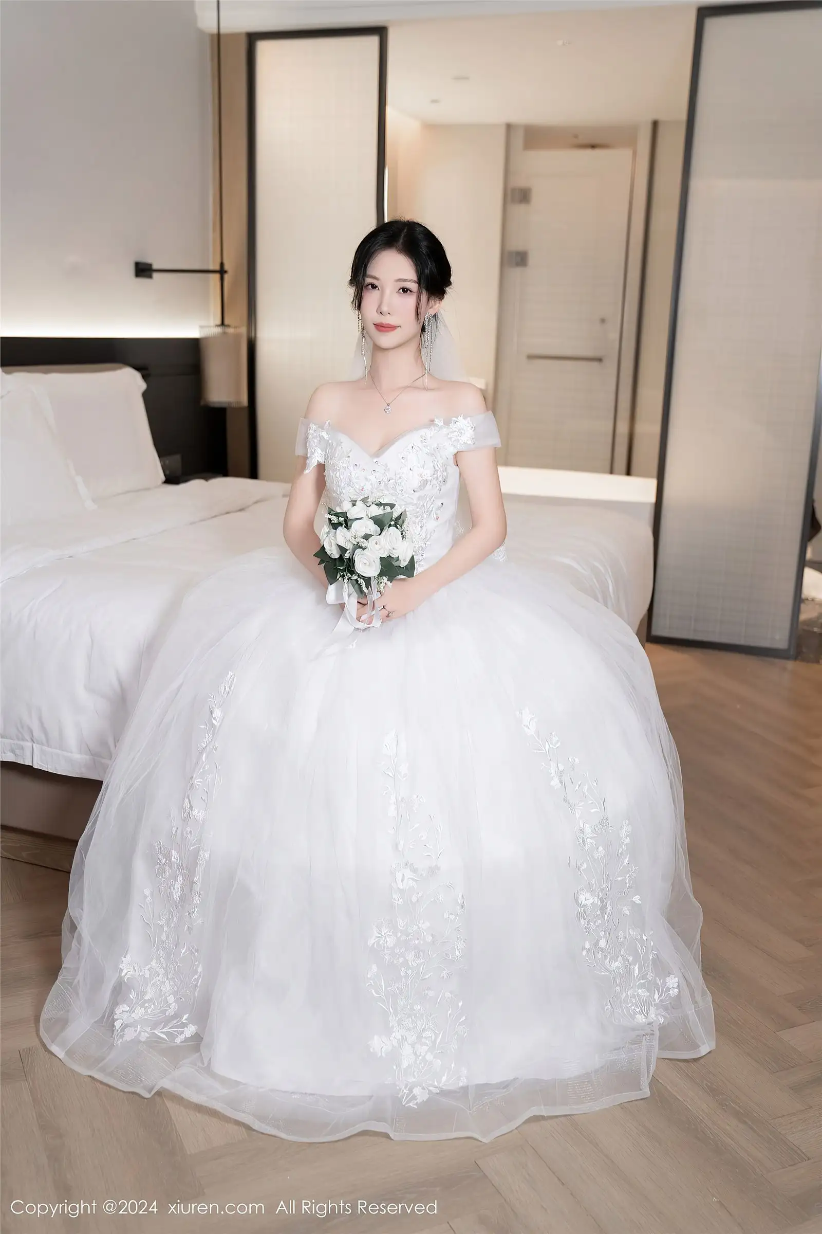 [XIUREN秀人网] 2024.08.09 NO.8998 利世