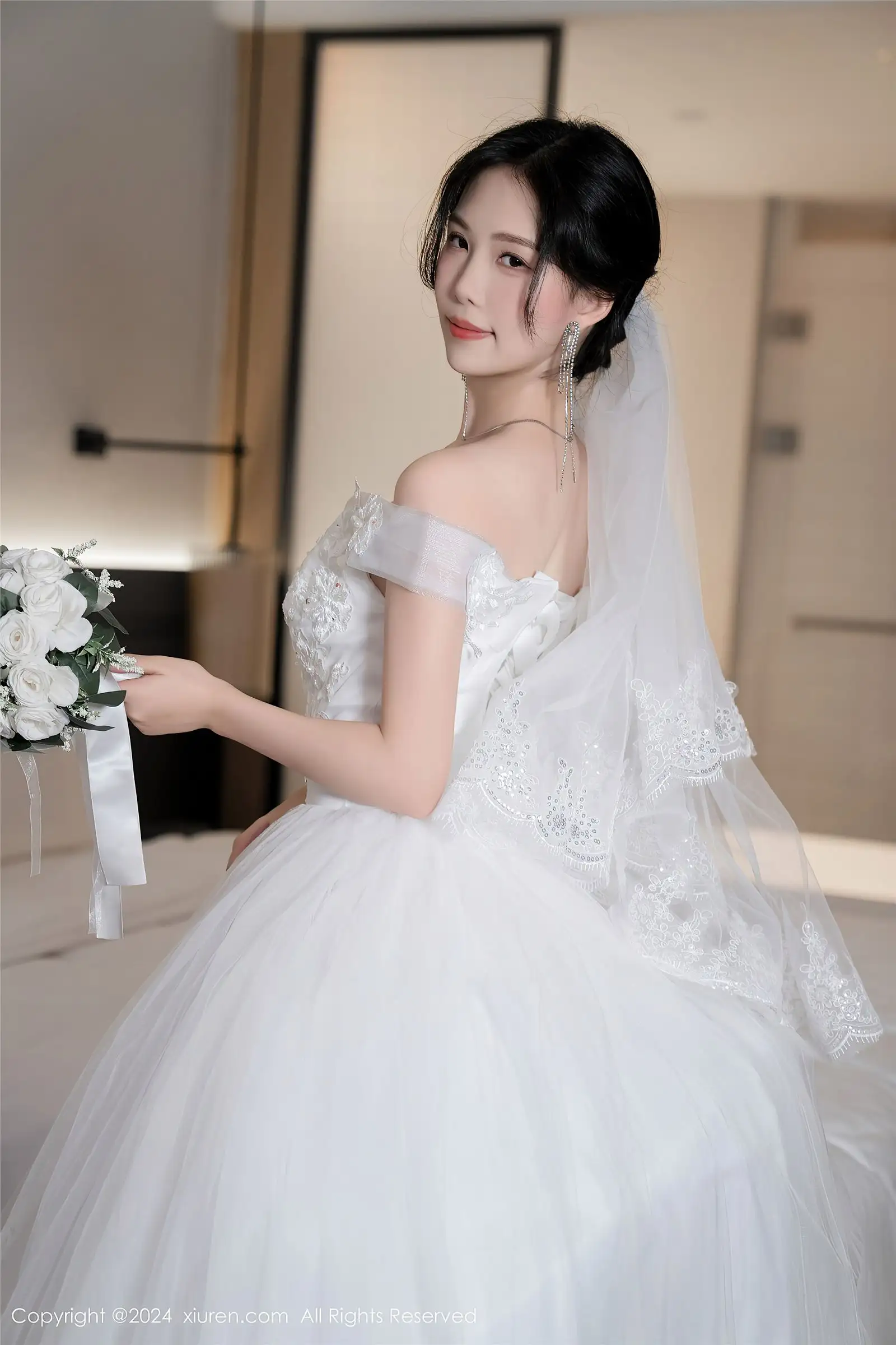 [XIUREN秀人网] 2024.08.09 NO.8998 利世