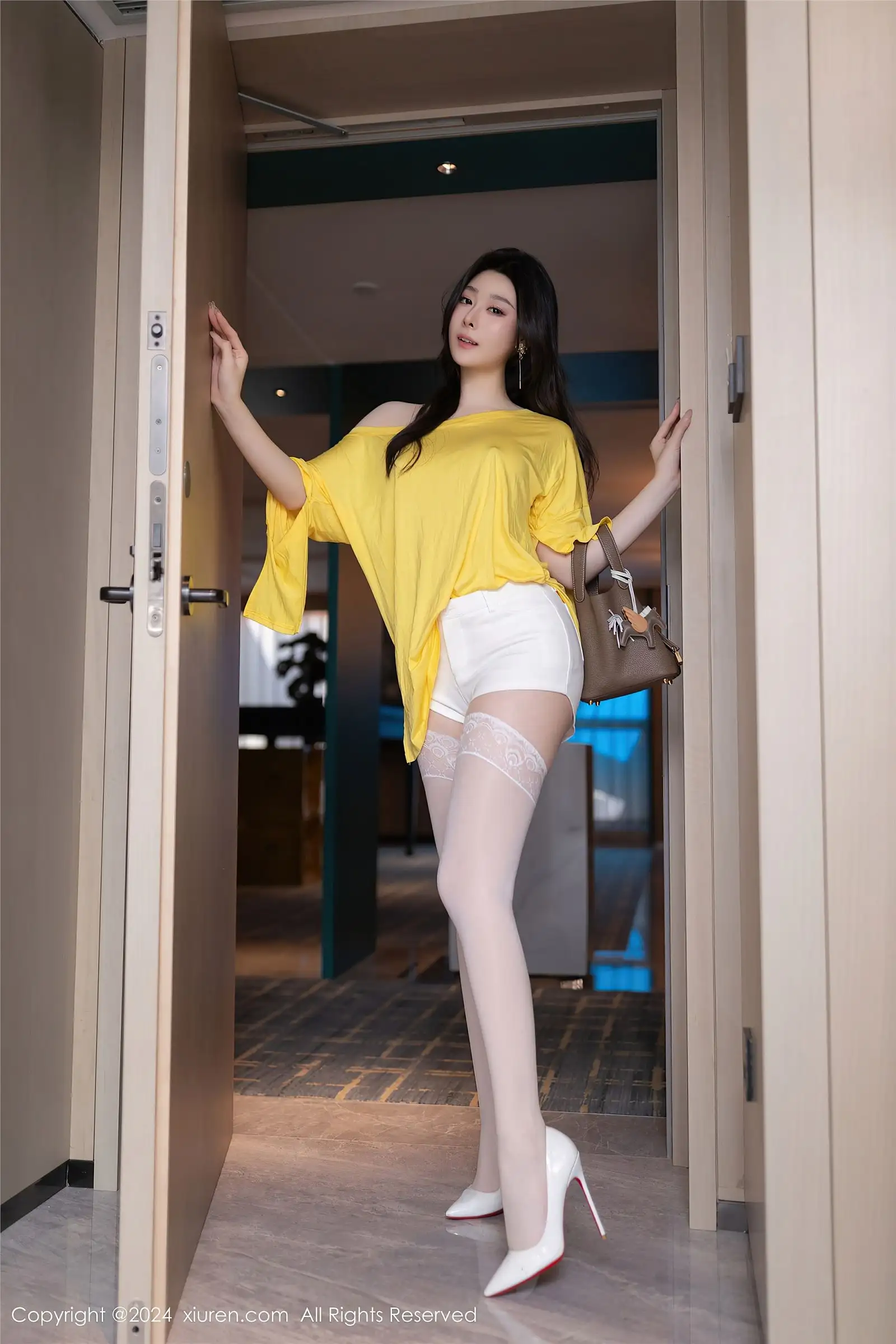 [XIUREN秀人网] 2024.08.15 NO.9019 小逗逗