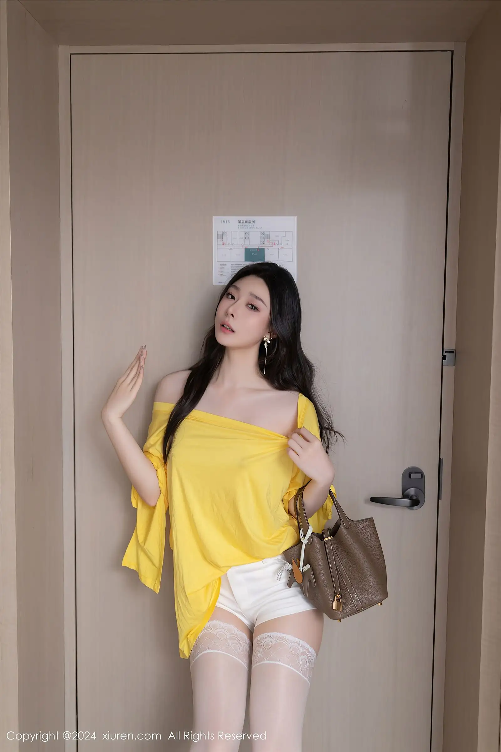 [XIUREN秀人网] 2024.08.15 NO.9019 小逗逗