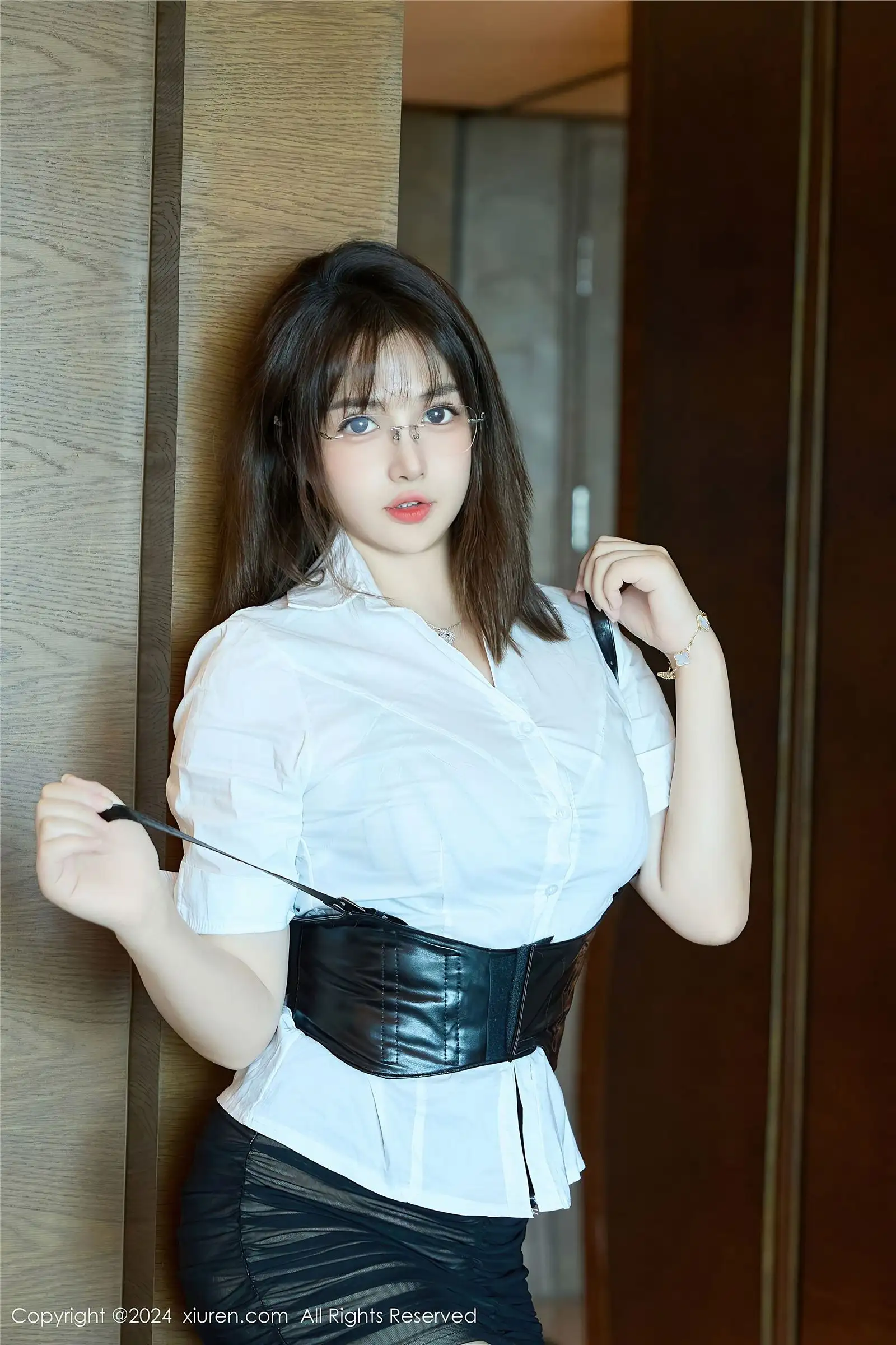 [XIUREN秀人网] 2024.09.03 NO.9104 养乐多Doll
