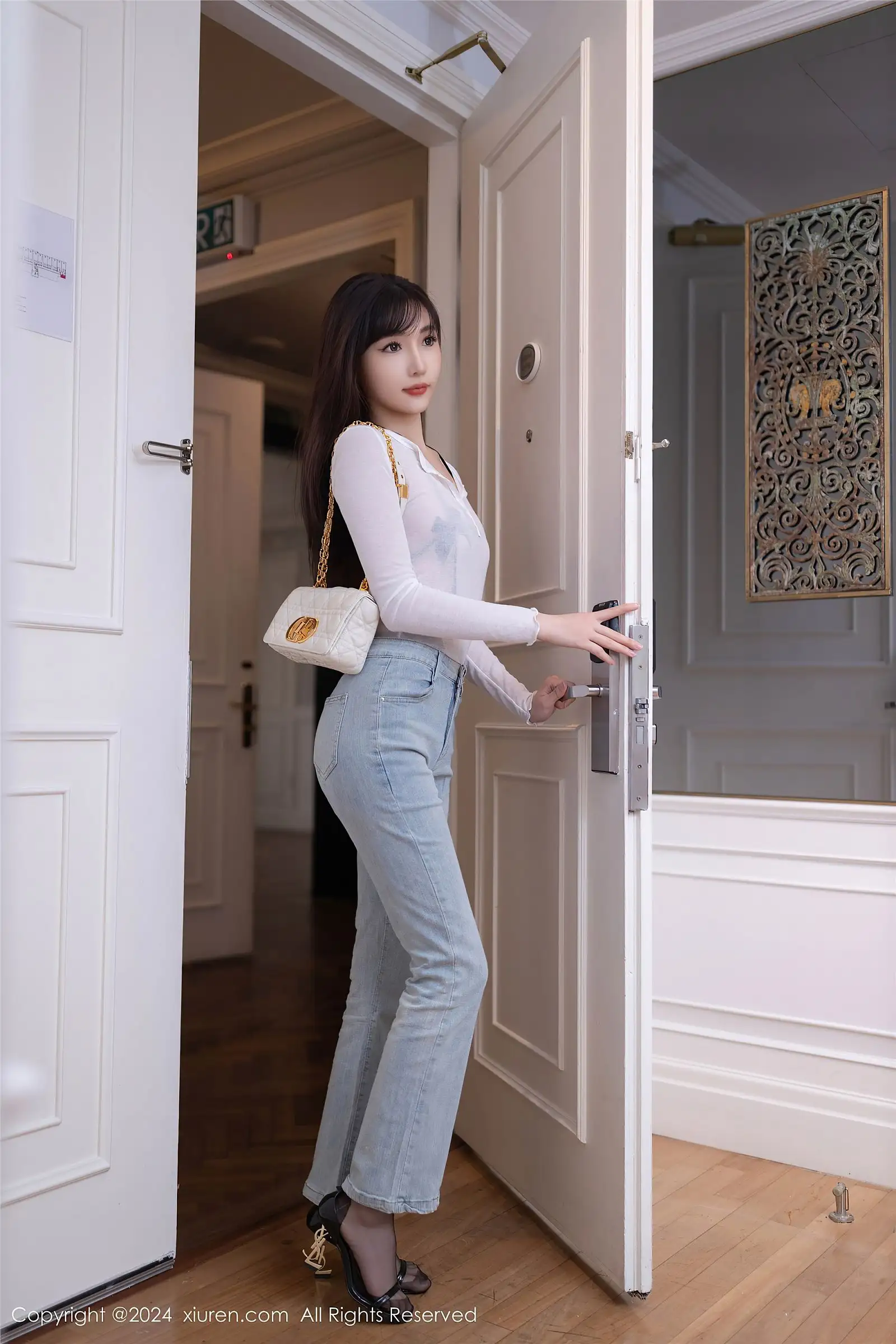 [XIUREN秀人网] 2024.09.05 NO.9118 陆萱萱