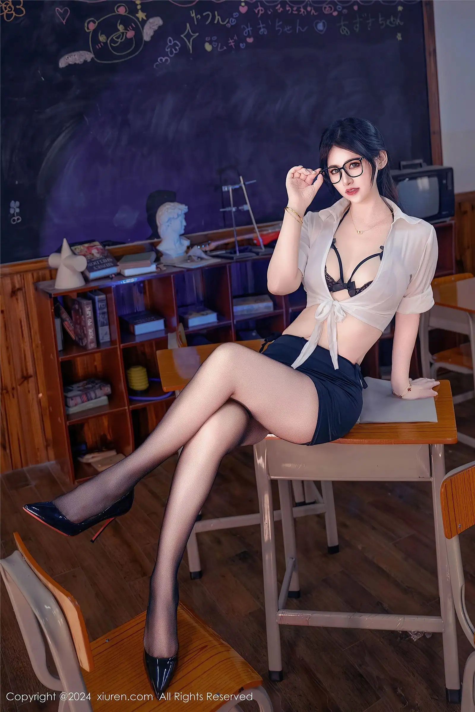 [XIUREN秀人网] 2024.09.09 NO.9130 诗诗kiki